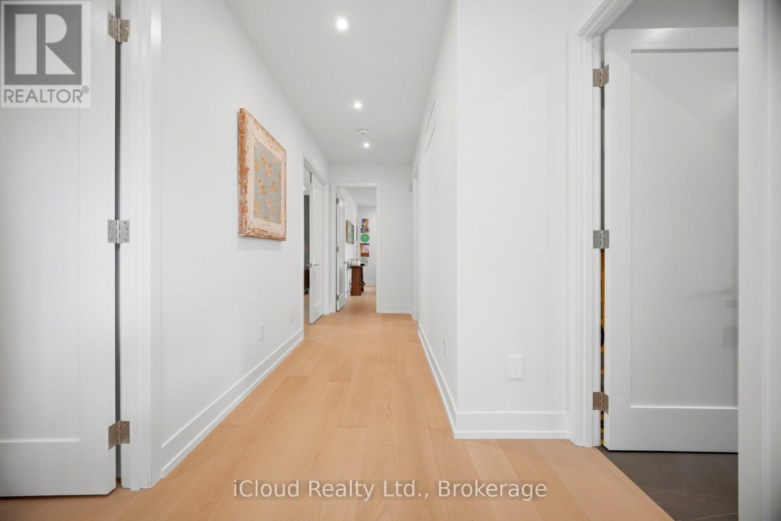 1590 KENMUIR AVENUE - 20