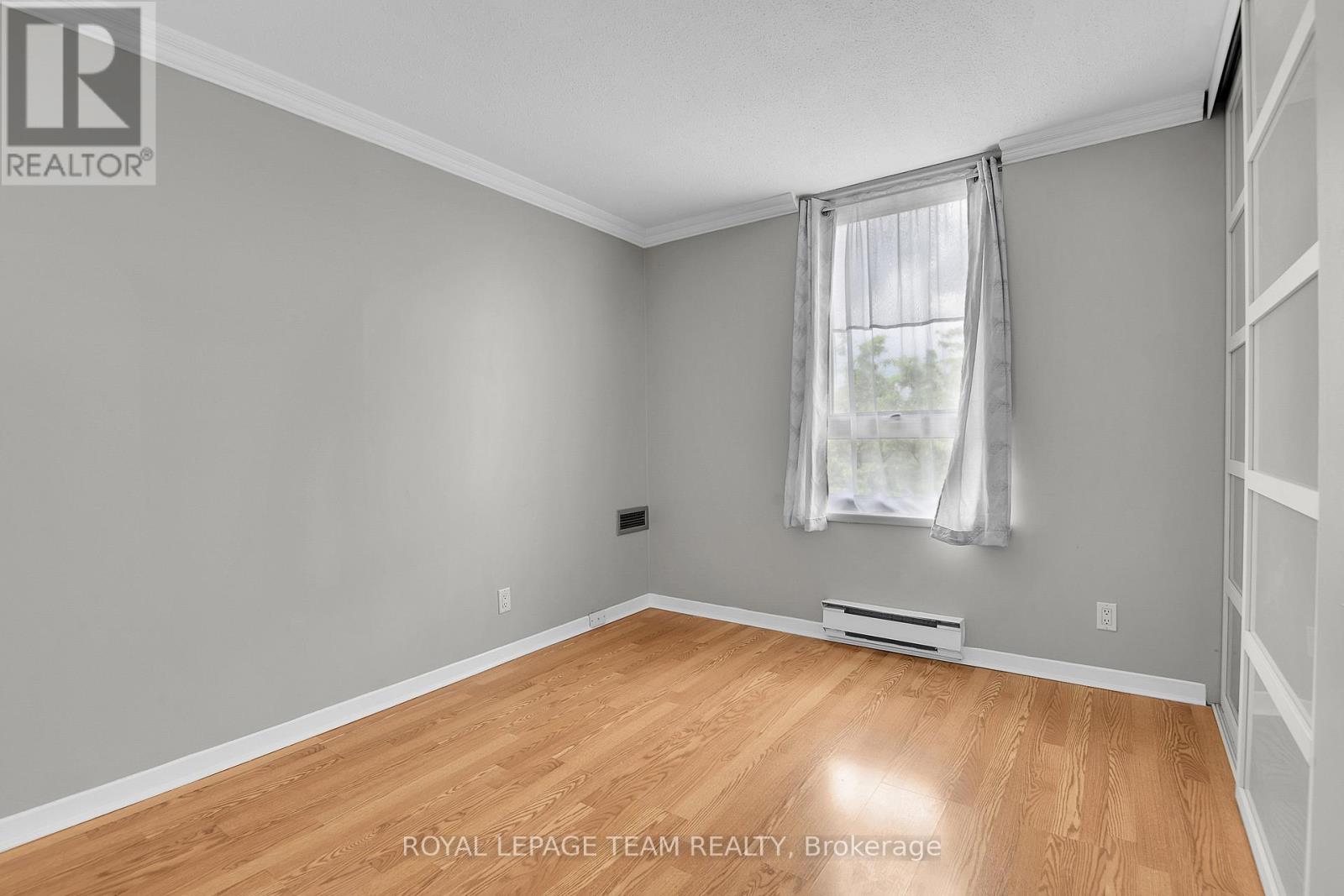 2 Bed, 2 Bath House for Sale in Ottawa – 415 – 80 SANDCASTLE DRIVE N, Ottawa – MLS# X13441610 - Image 21