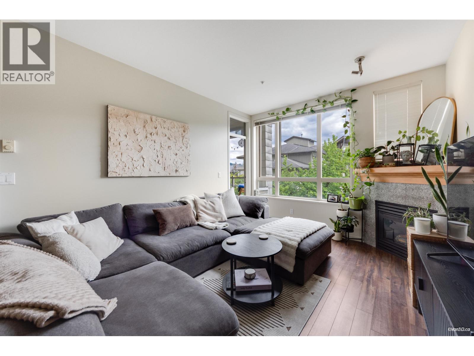 319 580 RAVEN WOOD DRIVE — photo 2