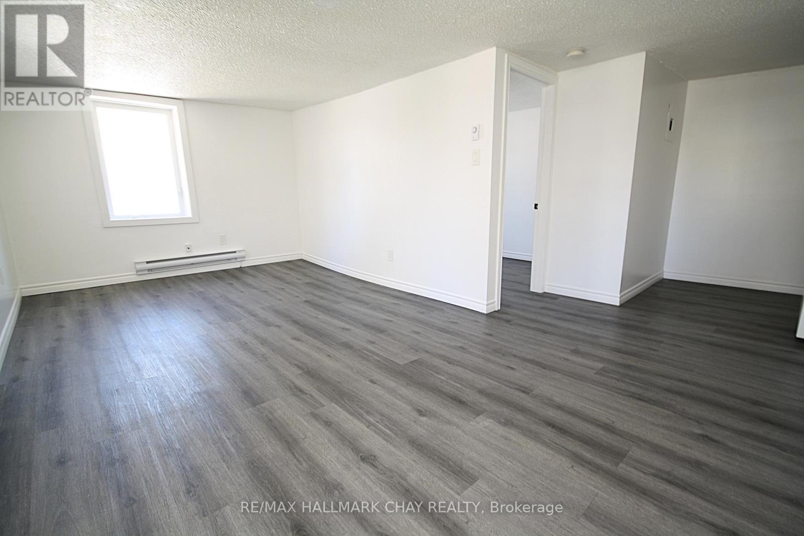 58 QUEEN ST STREET W - 16