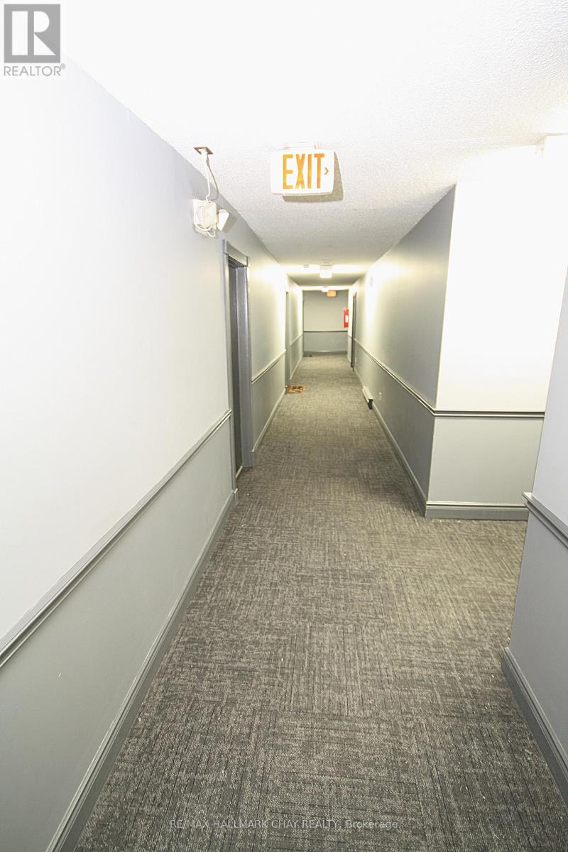 58 QUEEN ST STREET W - 26