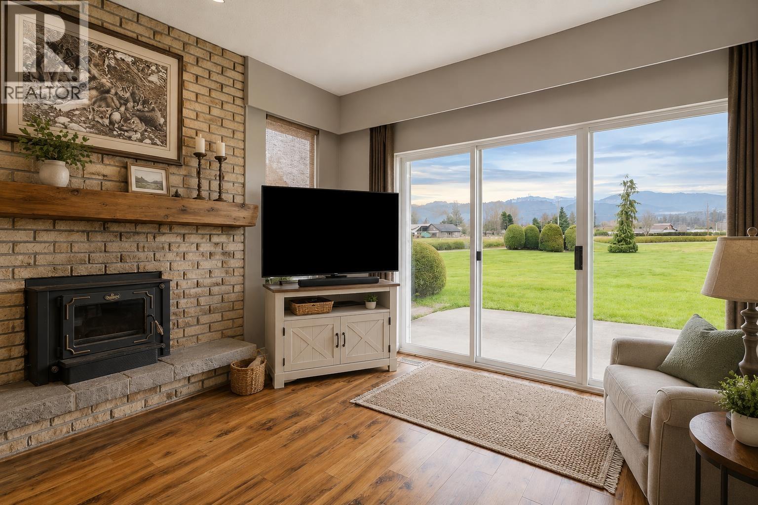 15145 HARRIS ROAD, Pitt Meadows