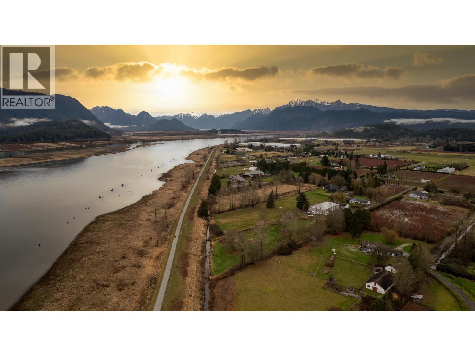 15145 HARRIS ROAD, Pitt Meadows