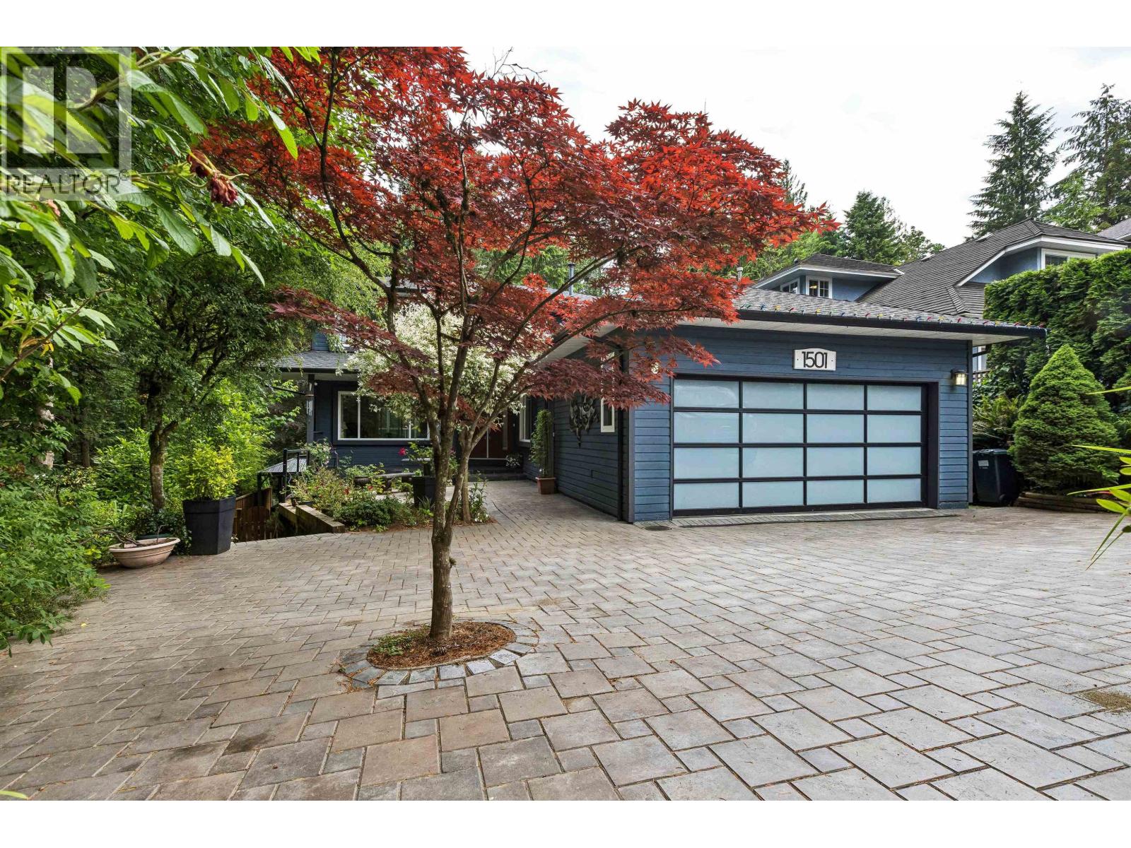 1501 OSTLER COURT, North Vancouver