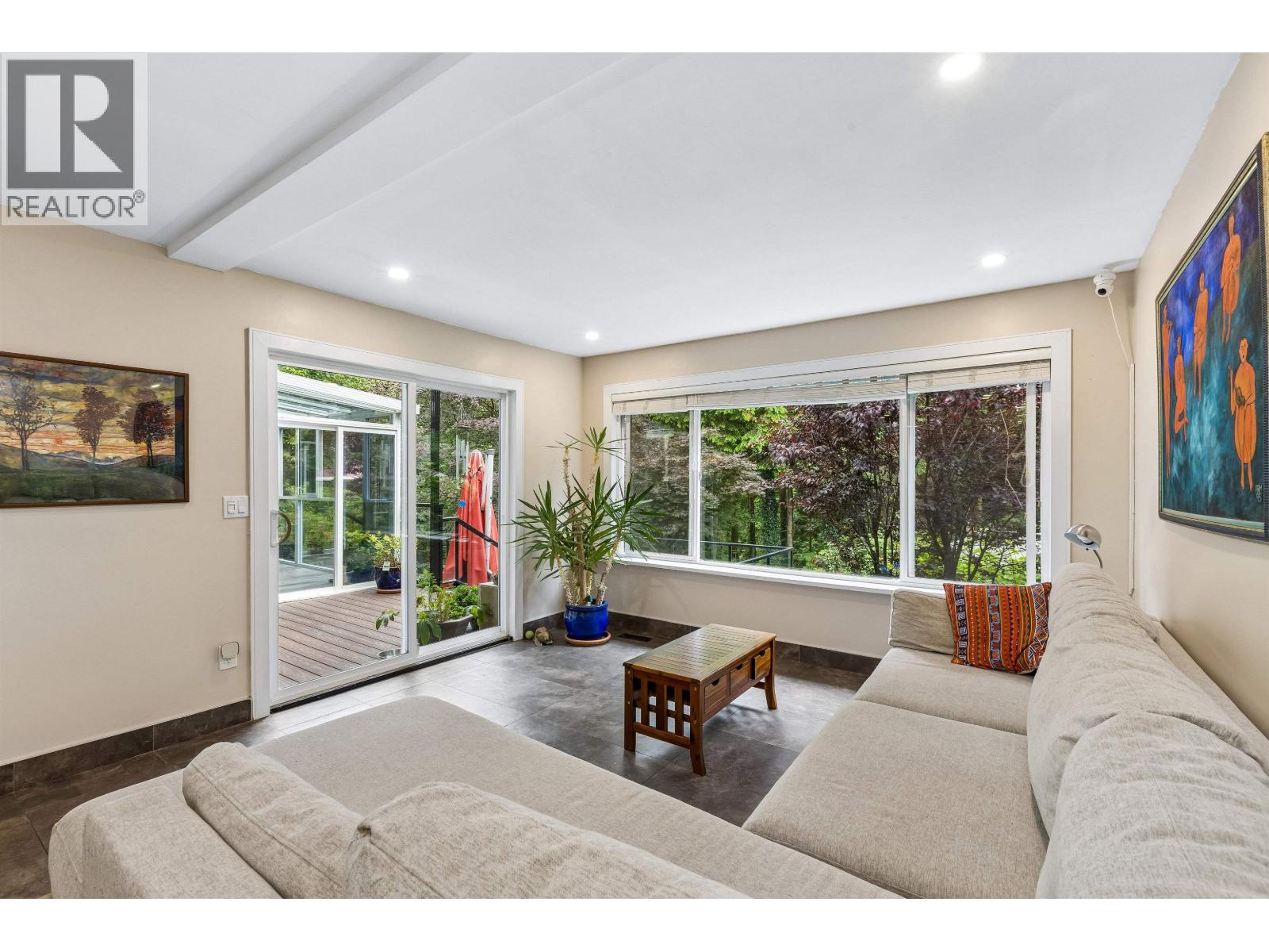 1501 OSTLER COURT, North Vancouver