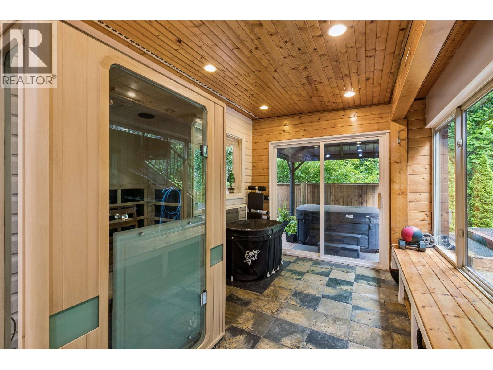 1501 OSTLER COURT, North Vancouver