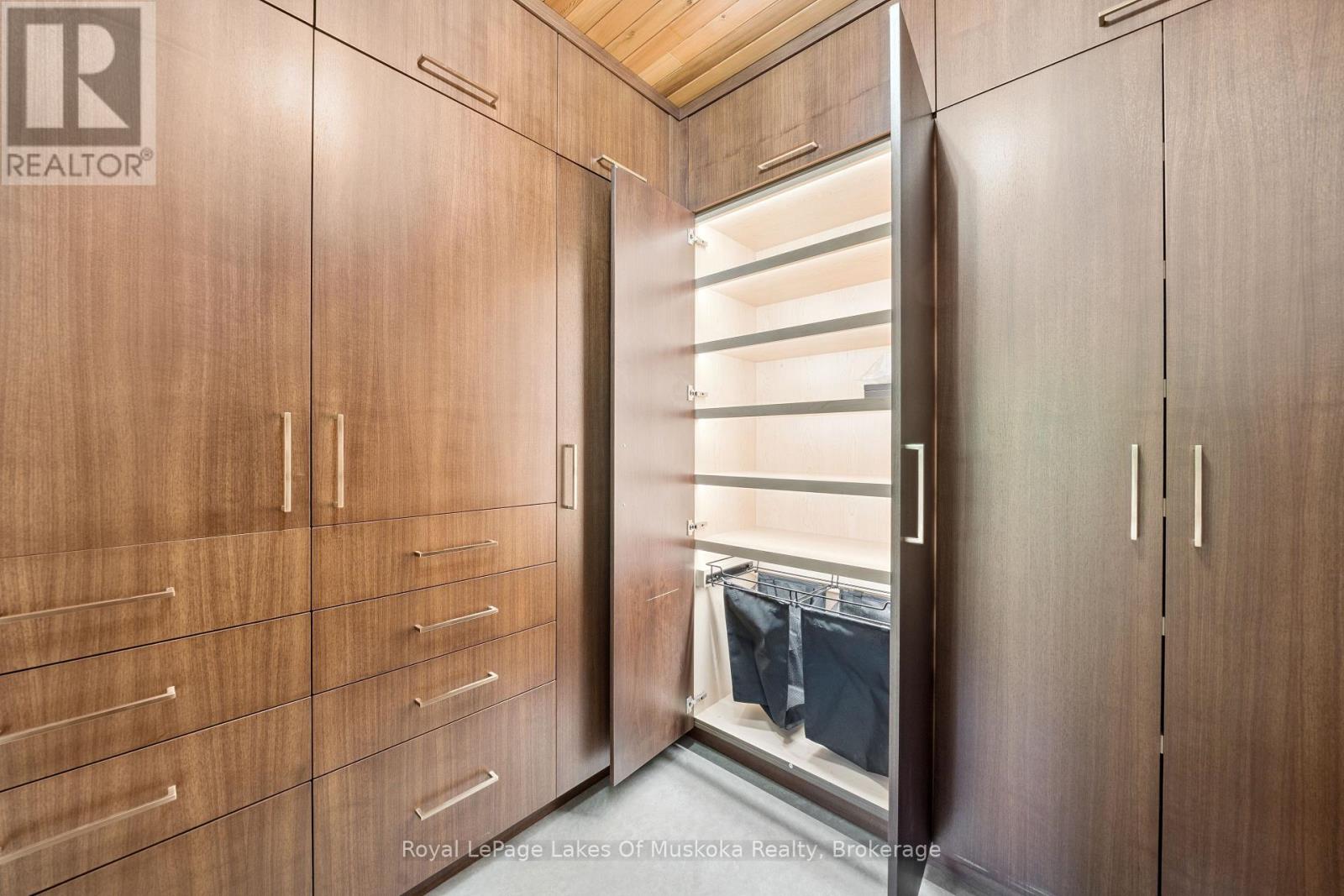1016 SWIFT LANE - 21