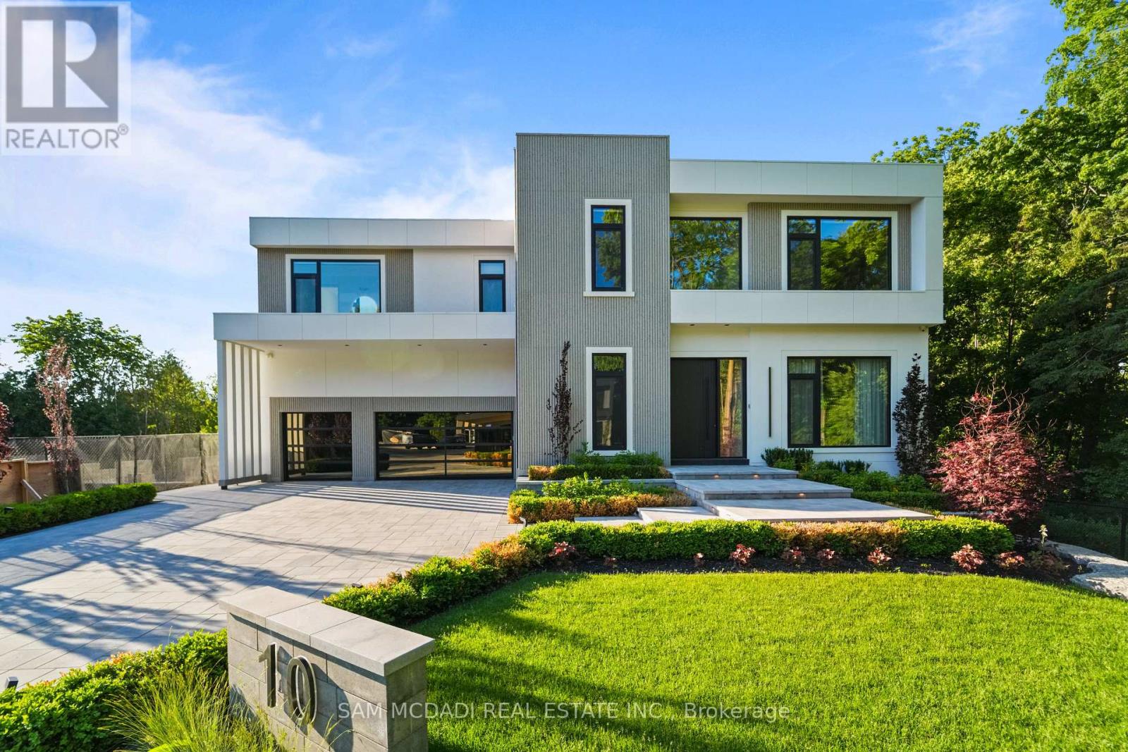 Listing photo of 10 PETER MORSE WAY