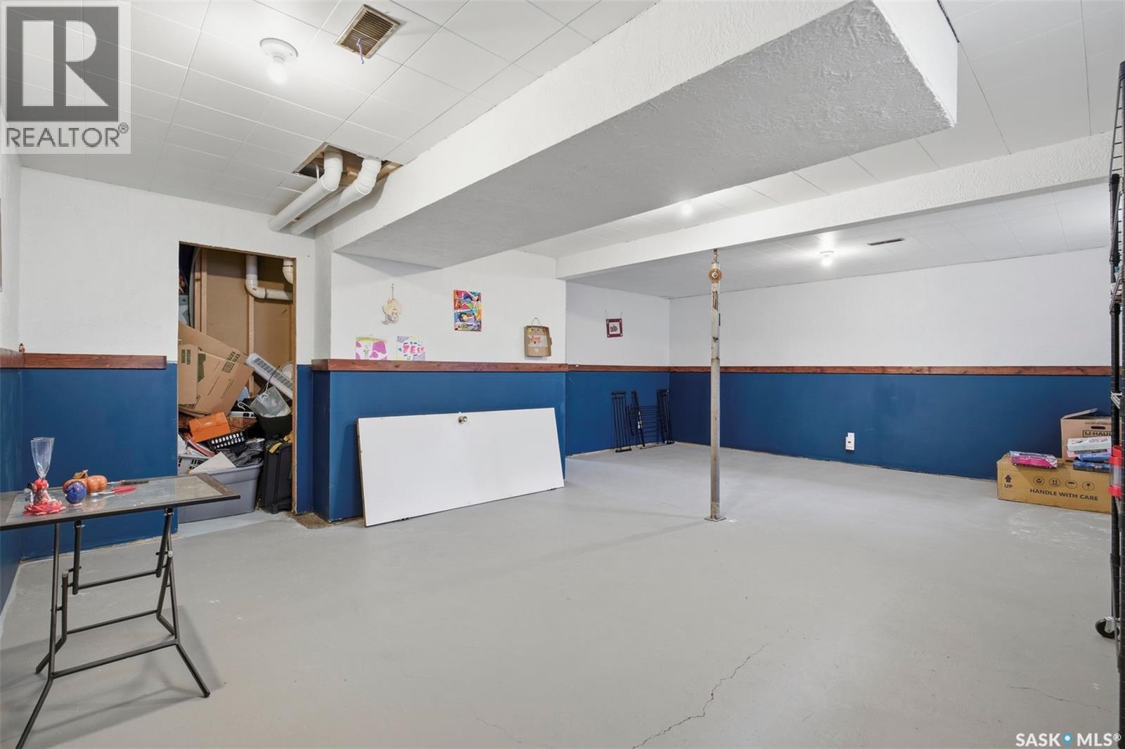 615 Mayer STREET - 22