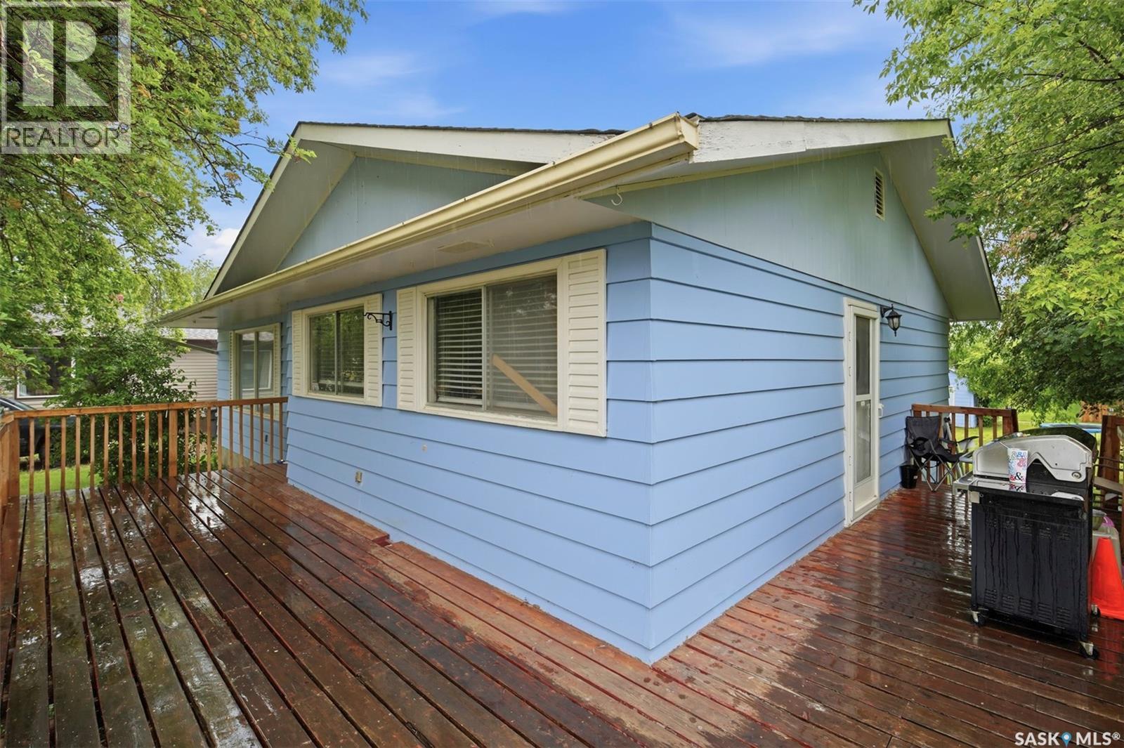 615 Mayer STREET - 28