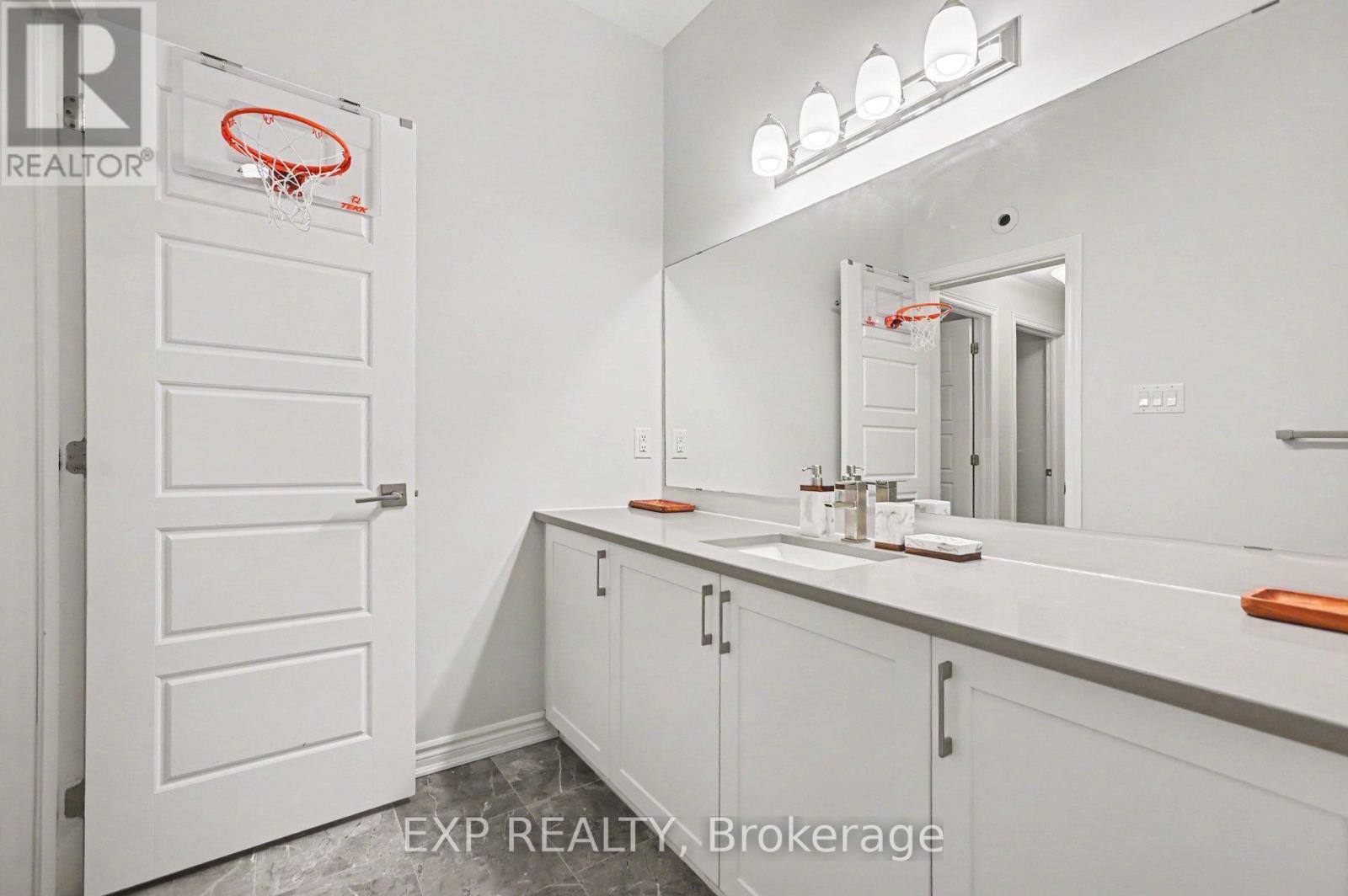 2 Bed, 1 Bath House for Sale in Ottawa – 629 MAKWA PRIVATE, Ottawa – MLS# X13459442 - Image 17