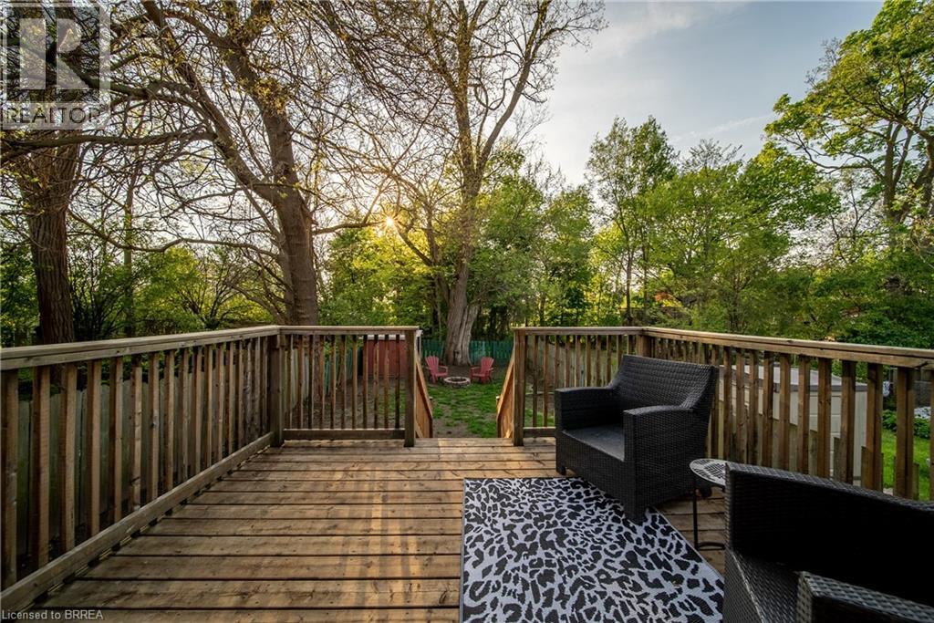 20 WELLS Avenue - 28