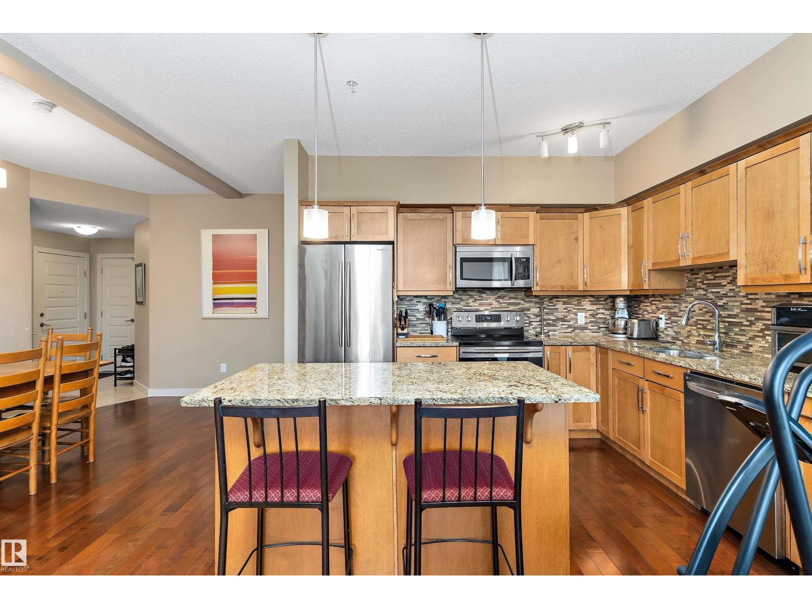 #208 10520 56 AV NW NW — photo 7