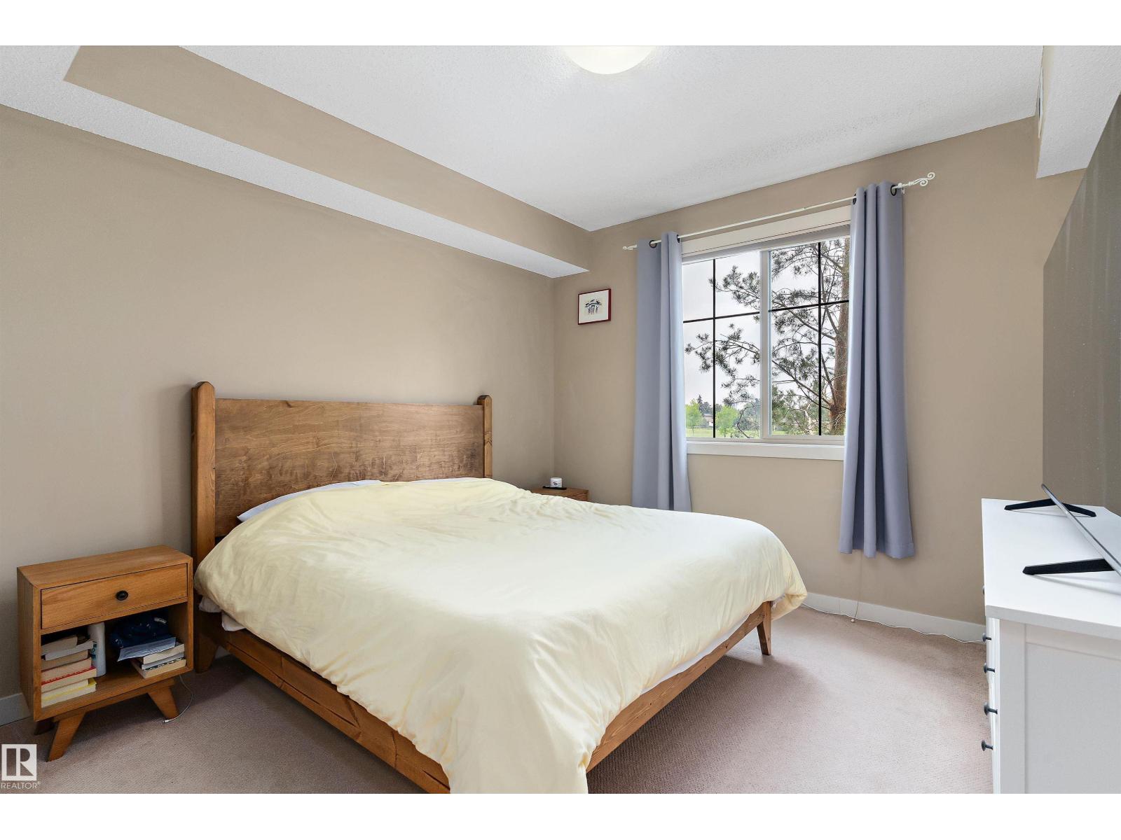 #208 10520 56 AV NW NW — photo 15