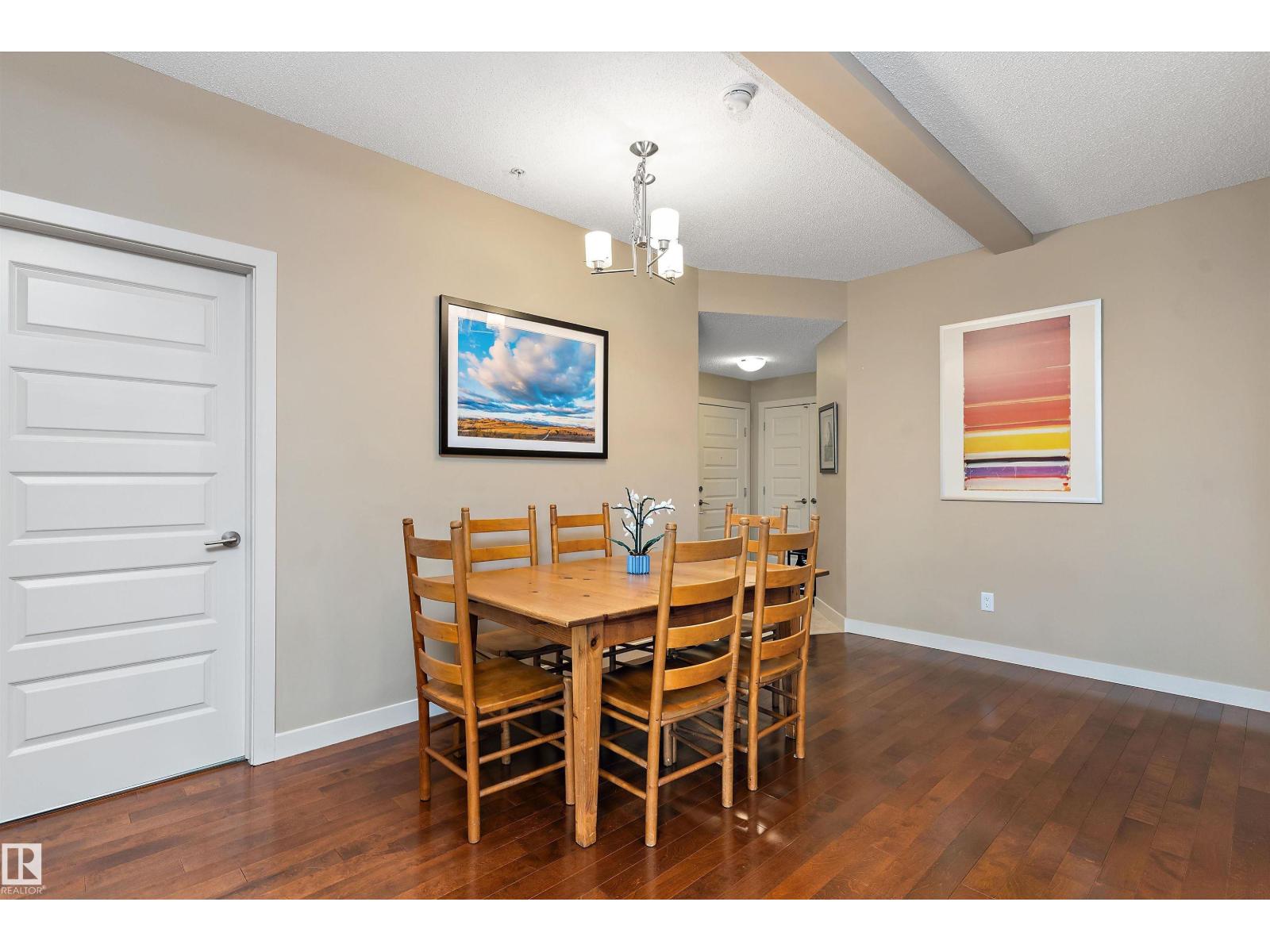 #208 10520 56 AV NW NW — photo 12