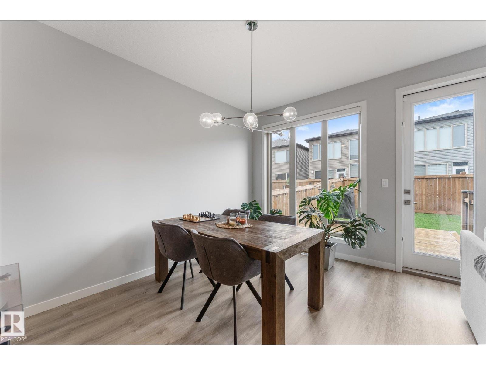 60 Gladstone BN — photo 10