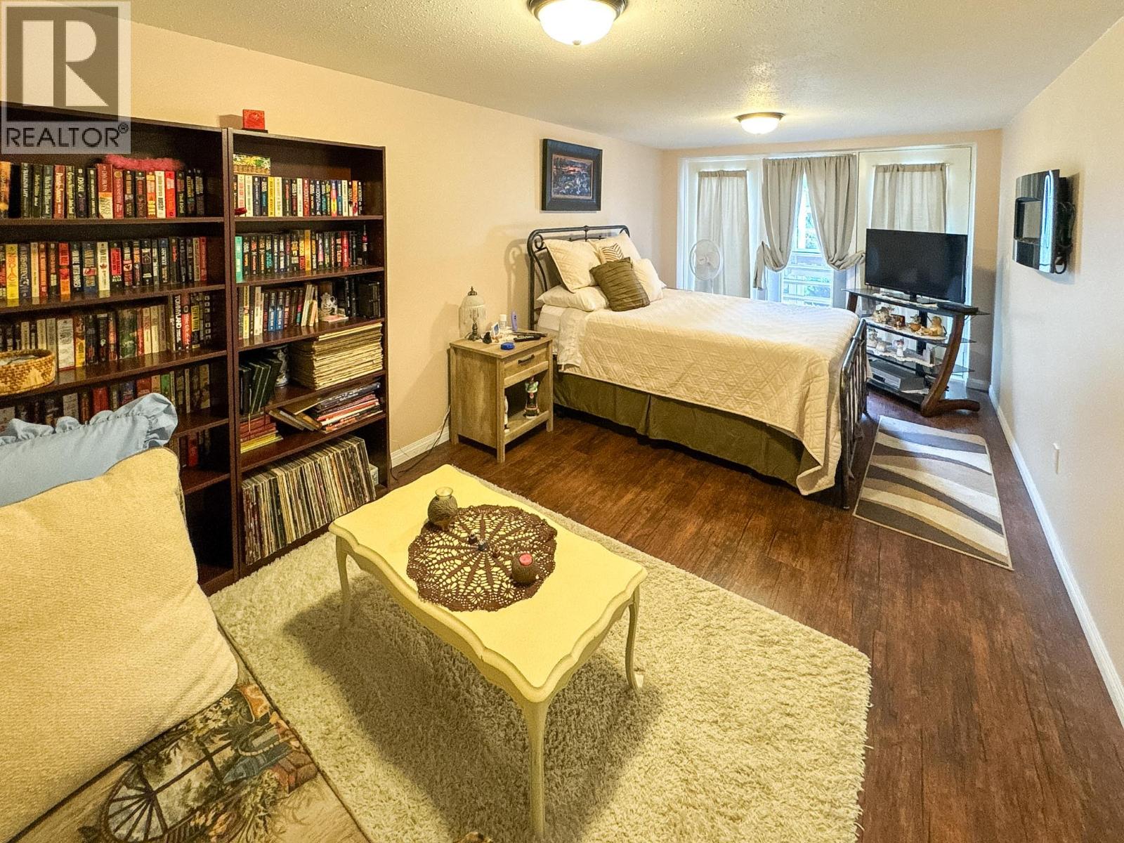 1 Finch Crescent - 18