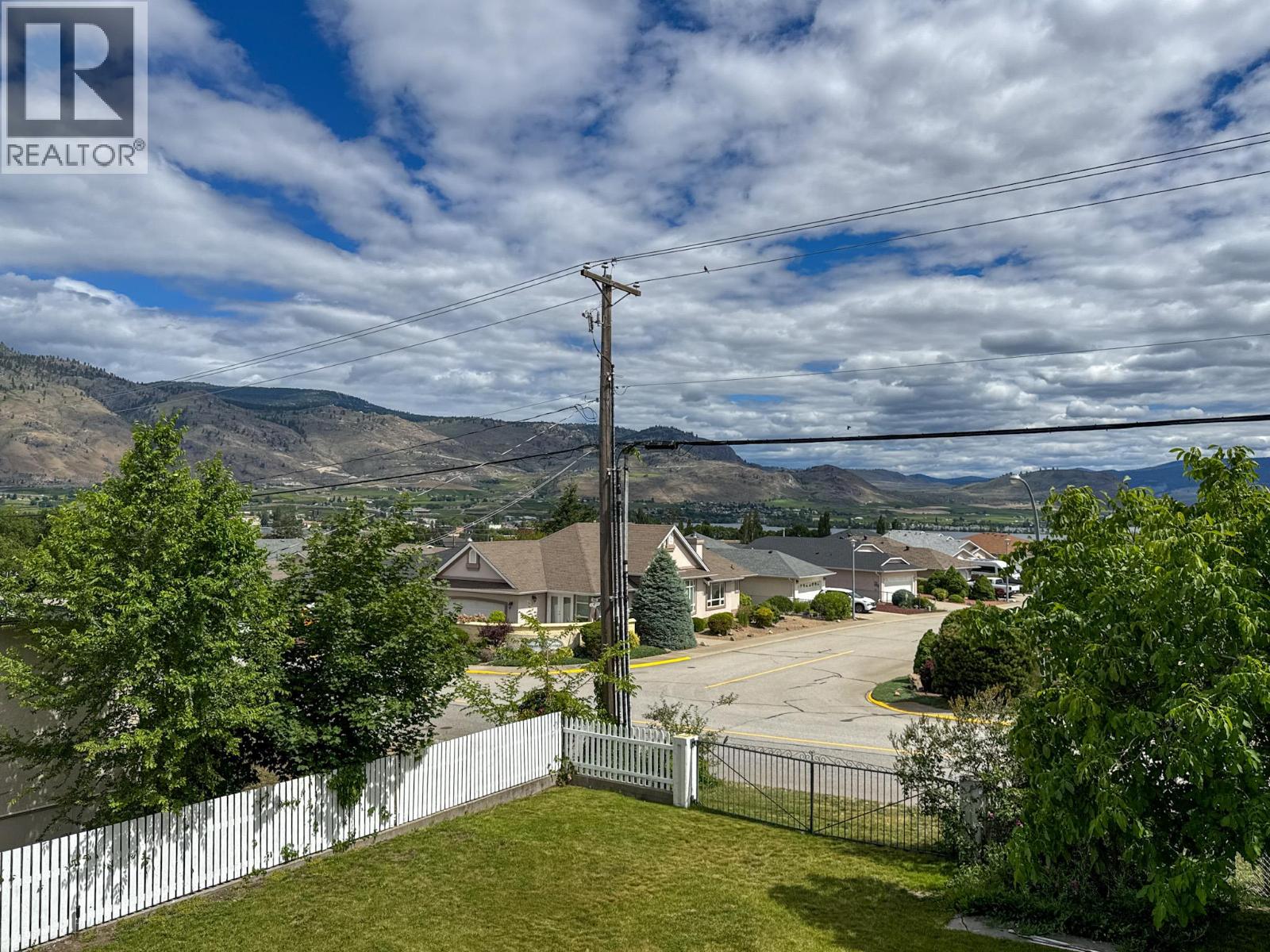 1 Finch Crescent - 30