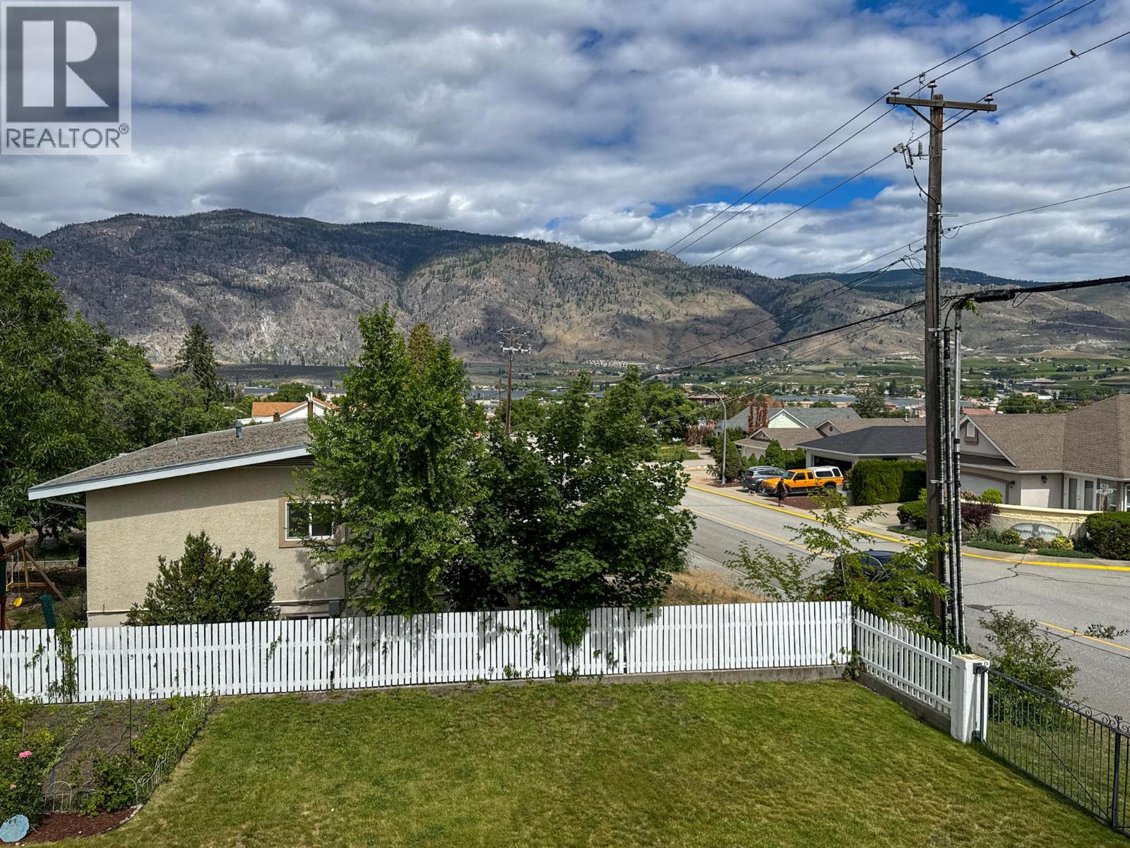 1 Finch Crescent - 28