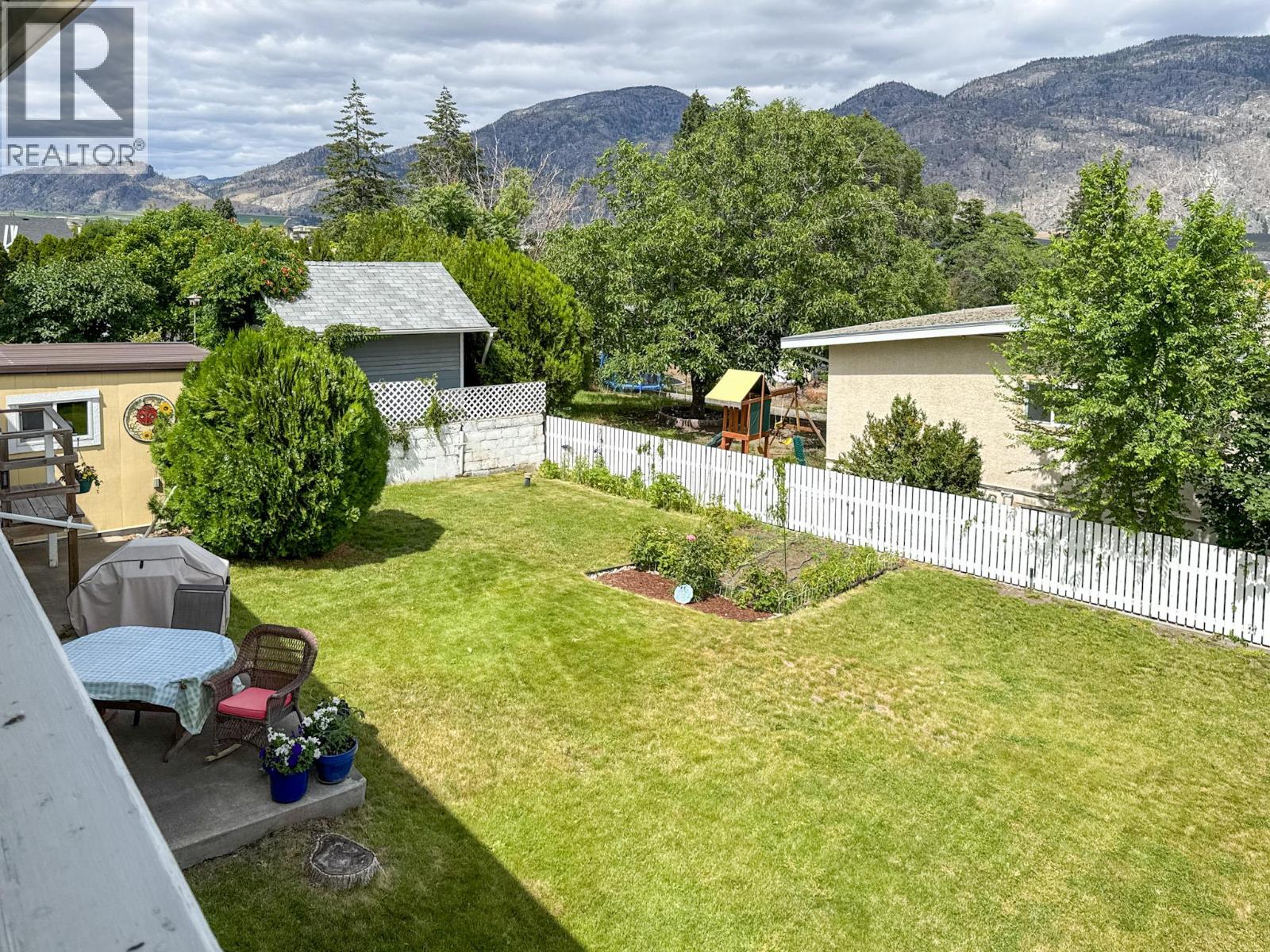 1 Finch Crescent - 26