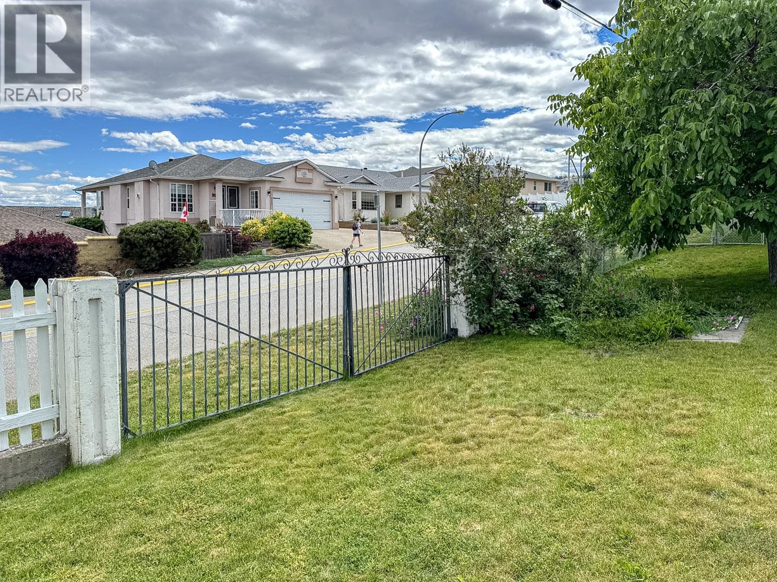 1 Finch Crescent - 35