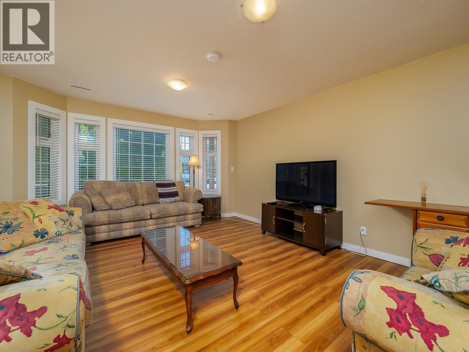 510 ' 11th Street S - 23
