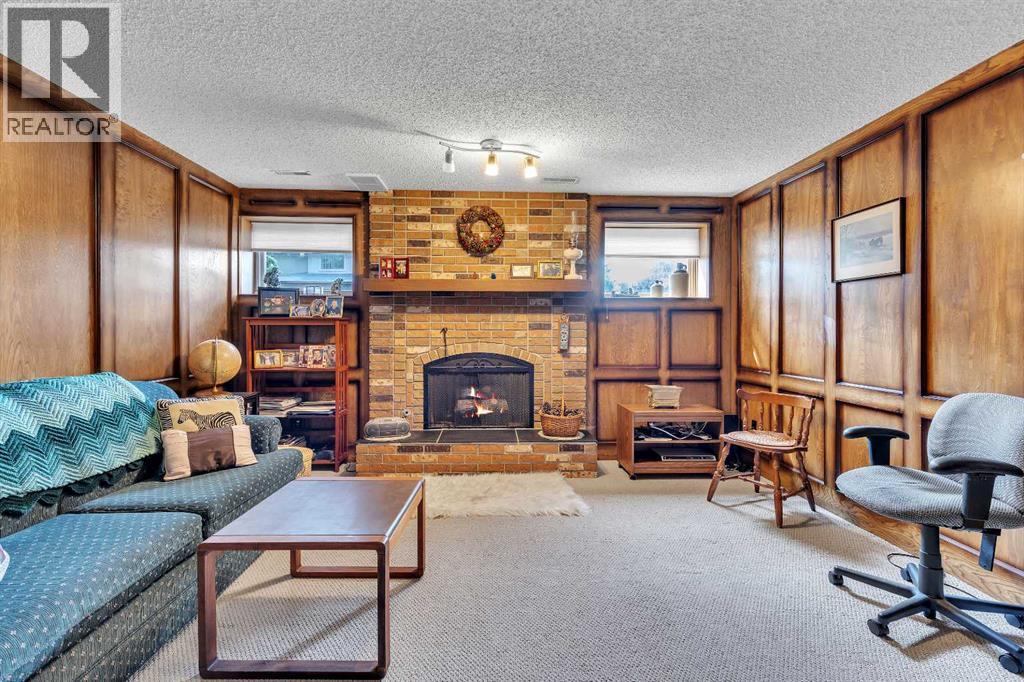 4115 Edgemont Hill NW — photo 27