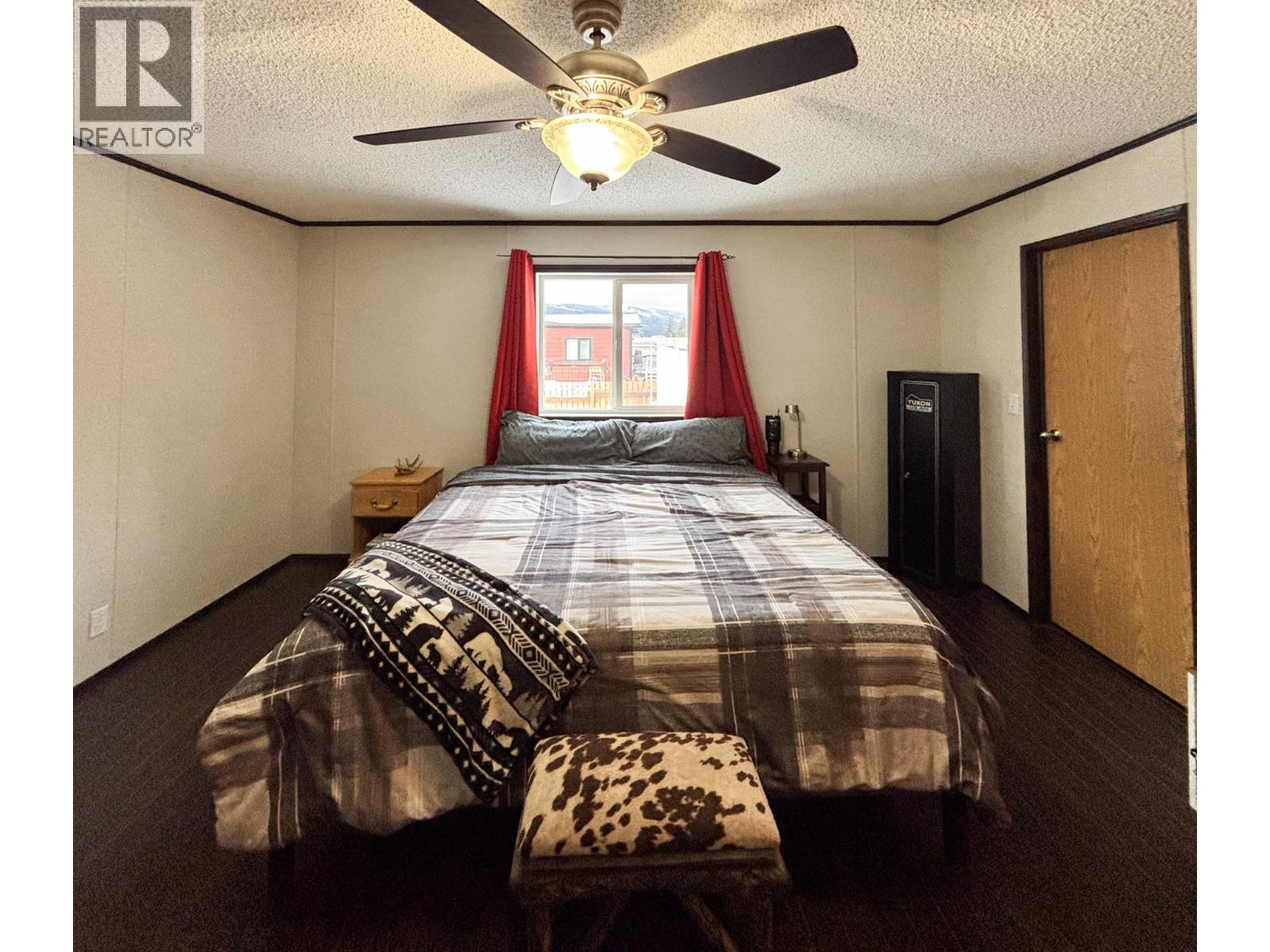 4821 CRESCENTWOOD Drive - 12