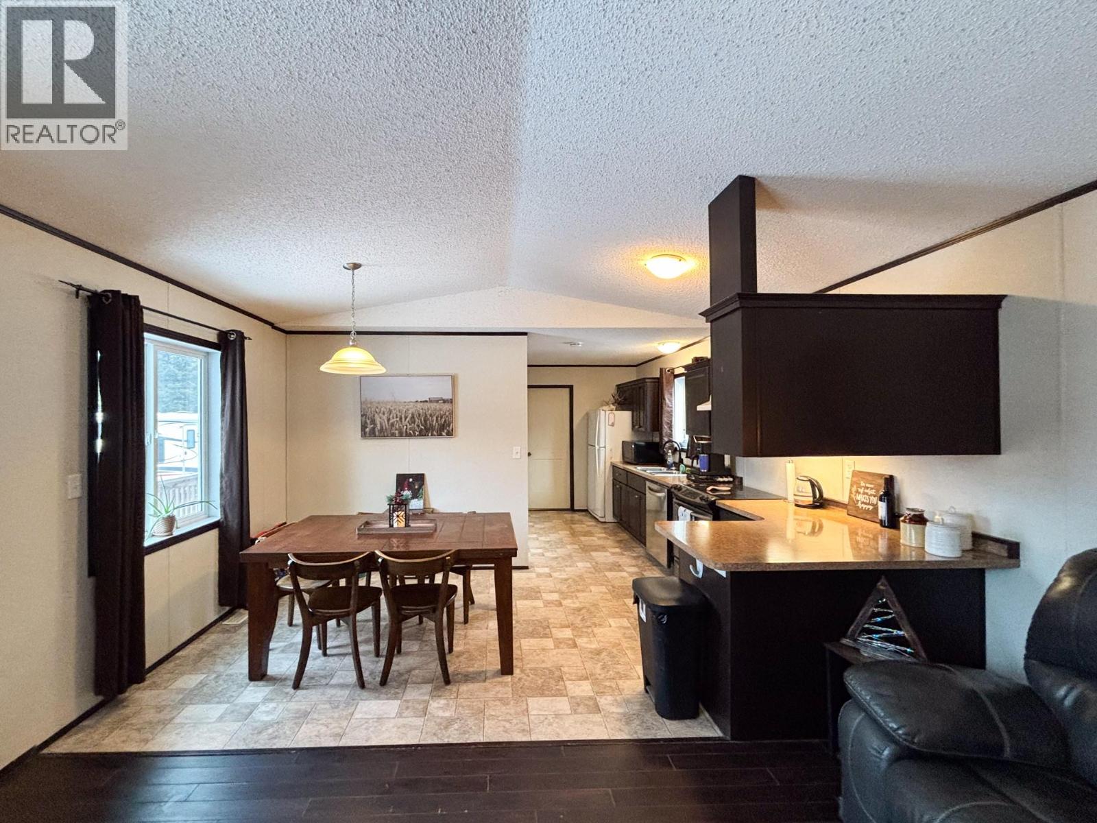4821 CRESCENTWOOD Drive - 3