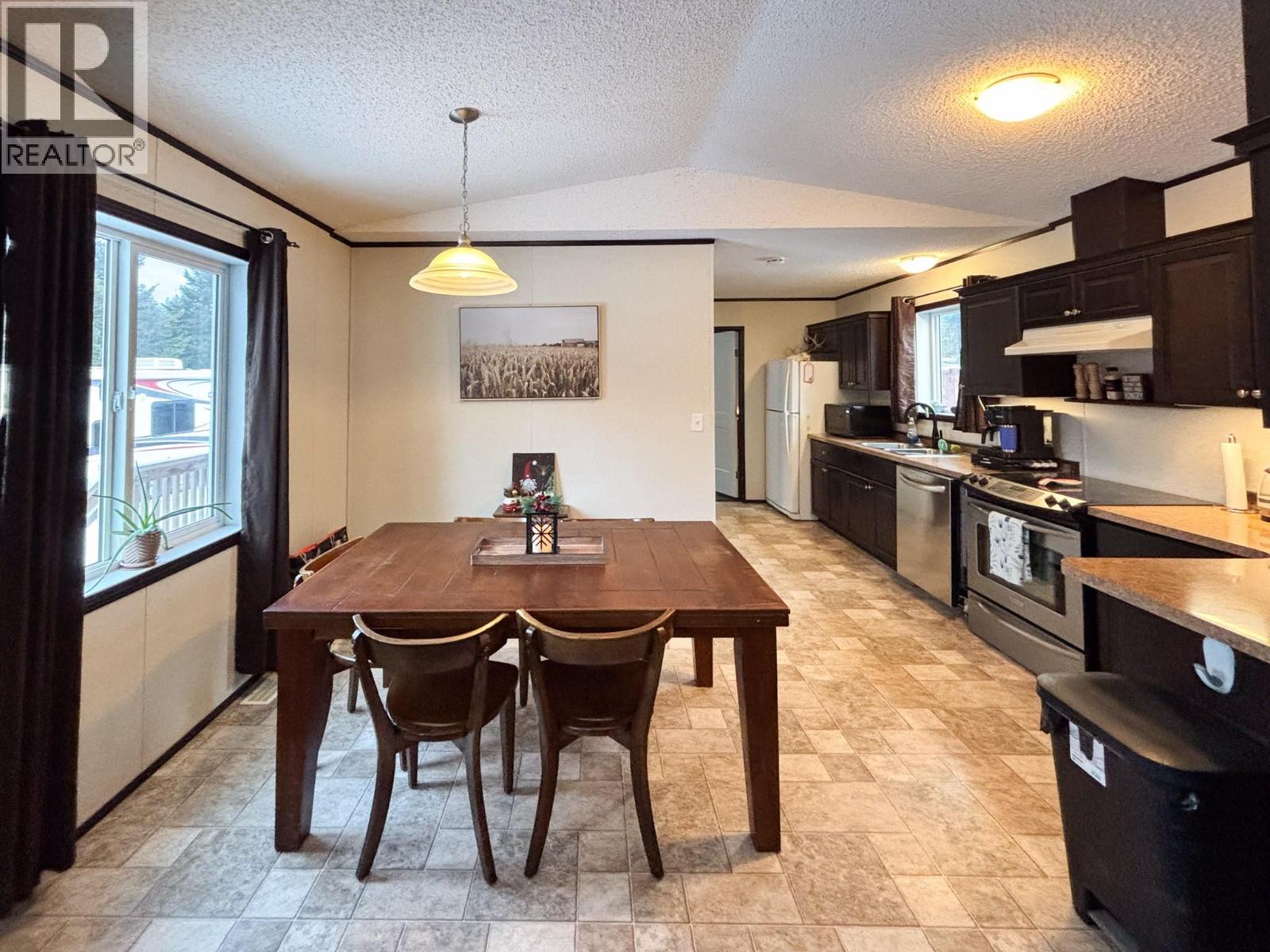 4821 CRESCENTWOOD Drive - 4