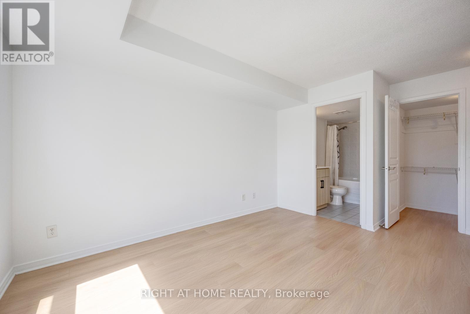 #1509 2565 ERIN CENTRE BOULEVARD - 17