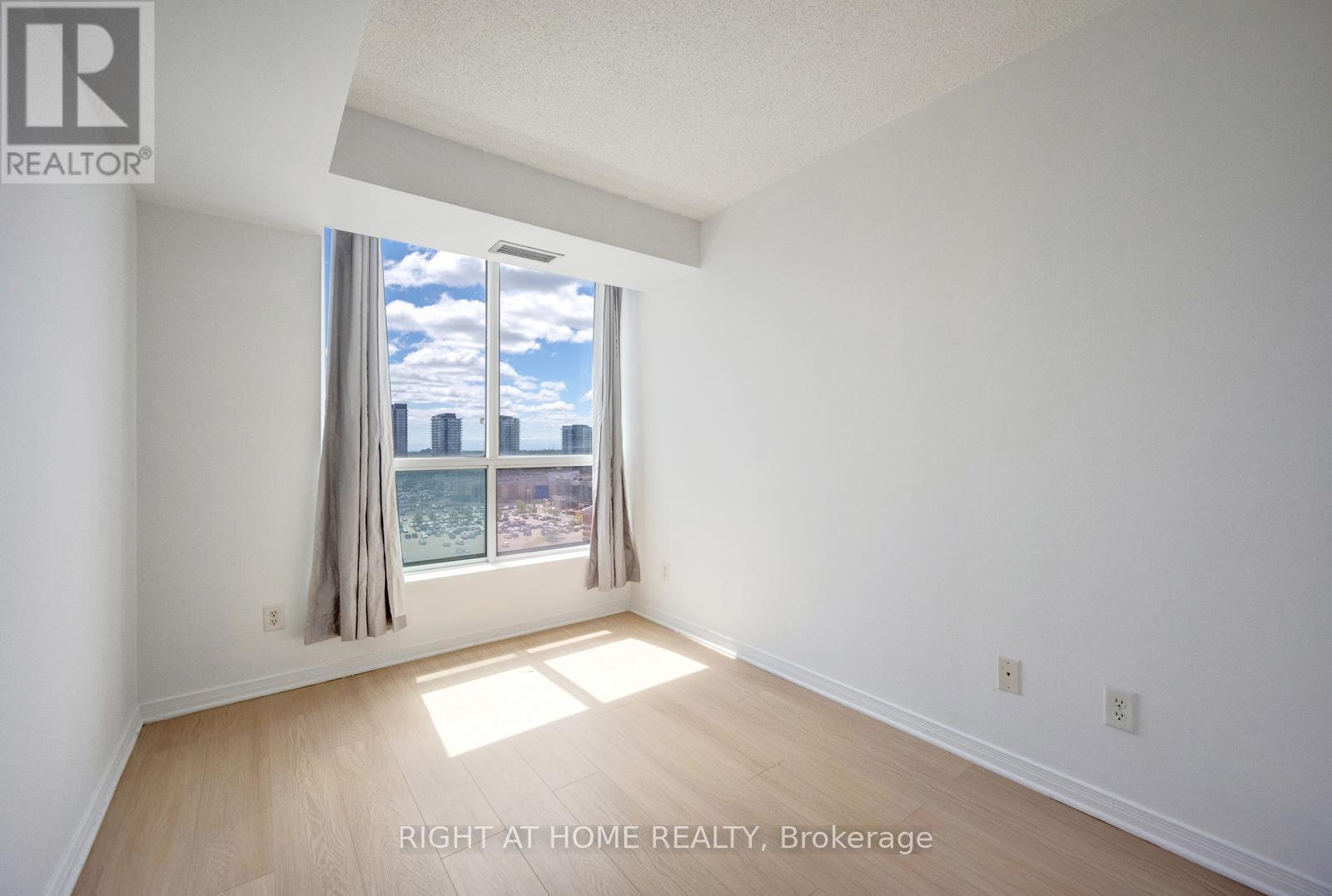 #1509 2565 ERIN CENTRE BOULEVARD - 19