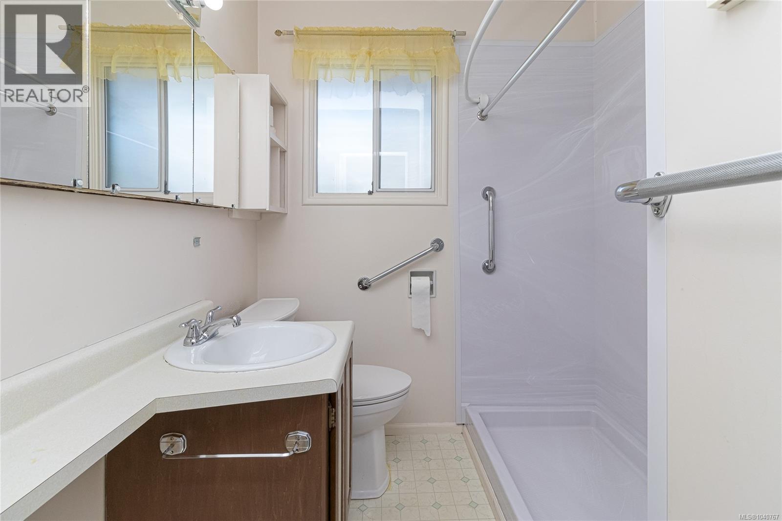2608 Penrhyn St, Saanich