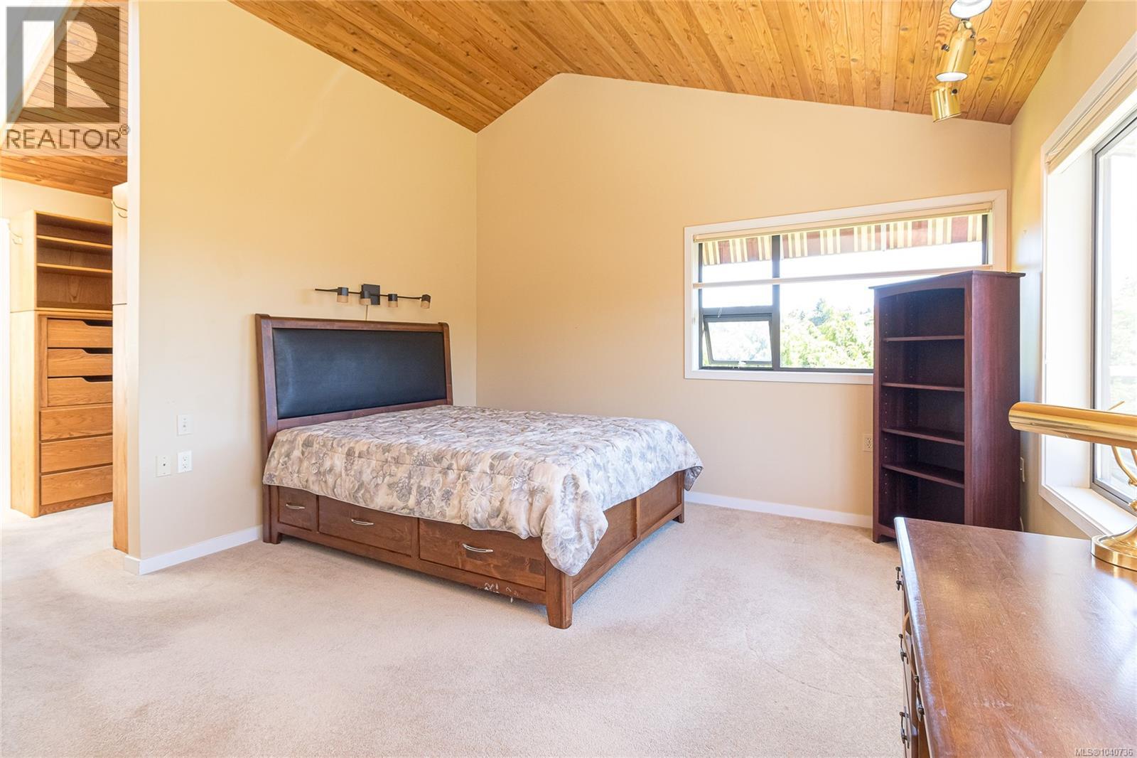 2604 Penrhyn St, Saanich