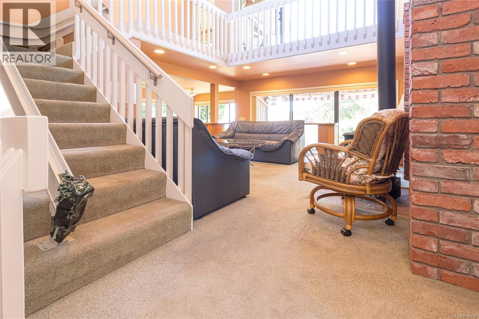 2604 Penrhyn St, Saanich