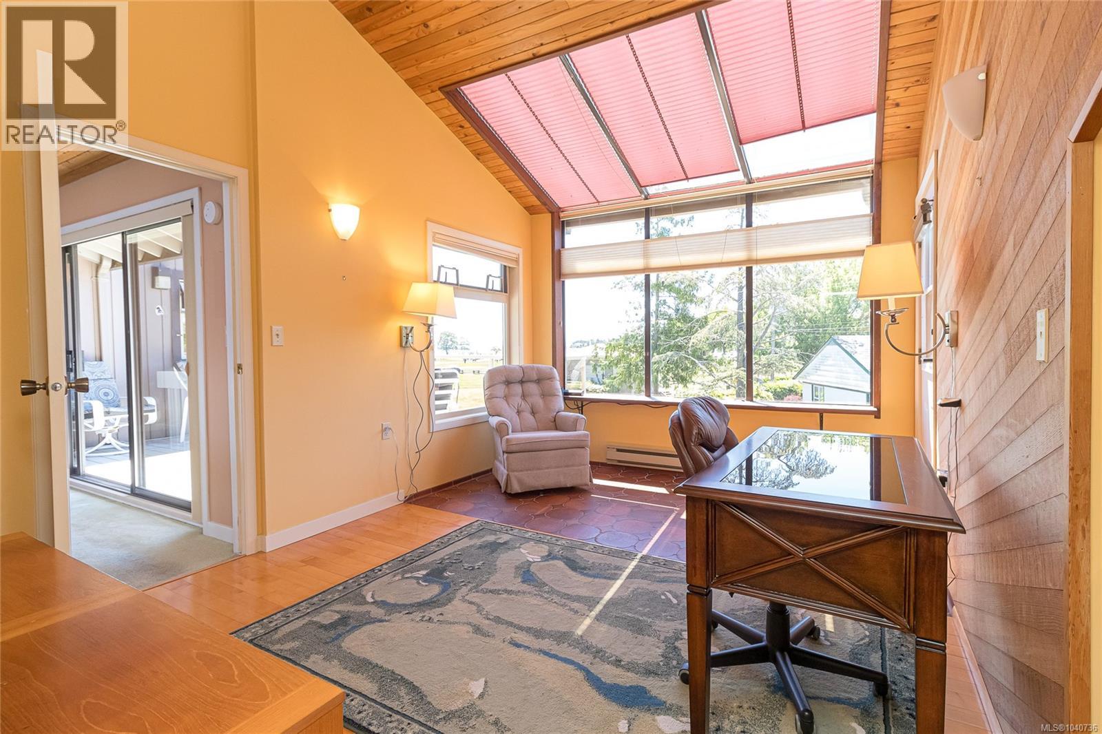 2604 Penrhyn St, Saanich