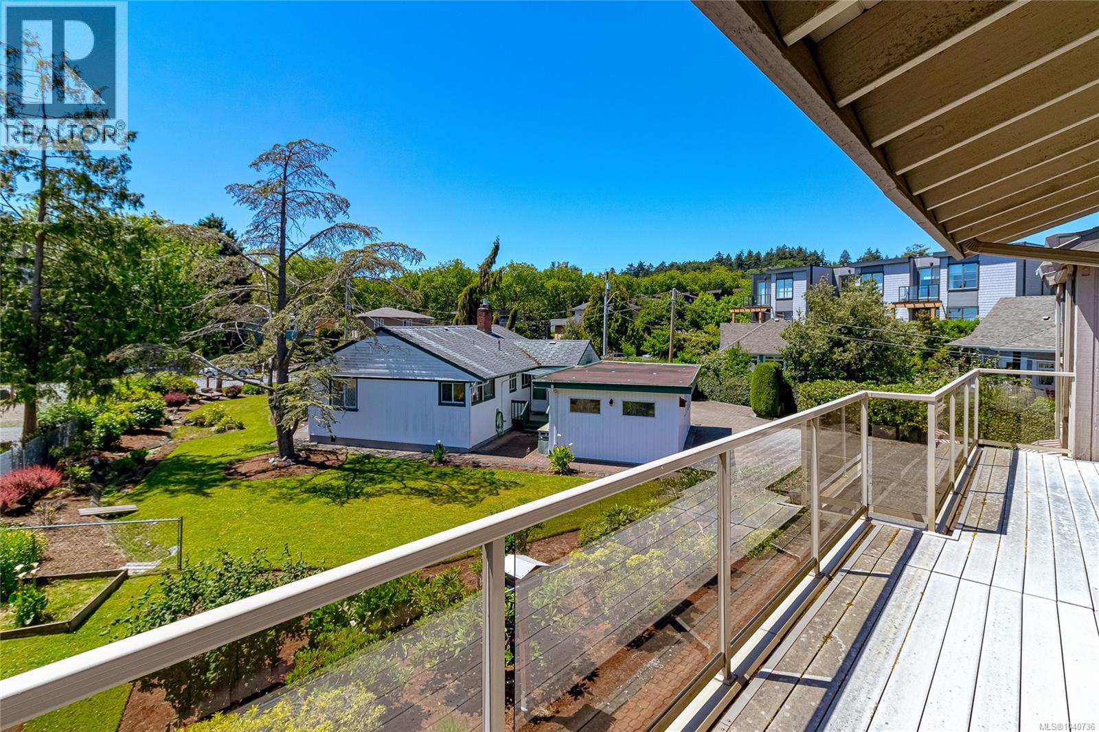 2604 Penrhyn St, Saanich