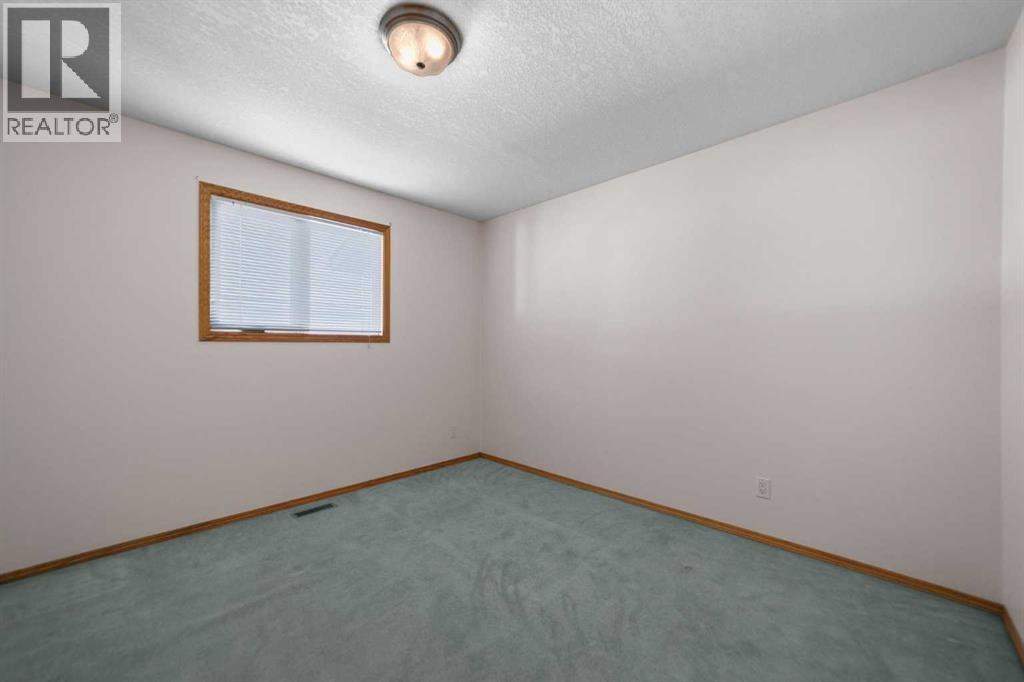 5403 64 Street - 14