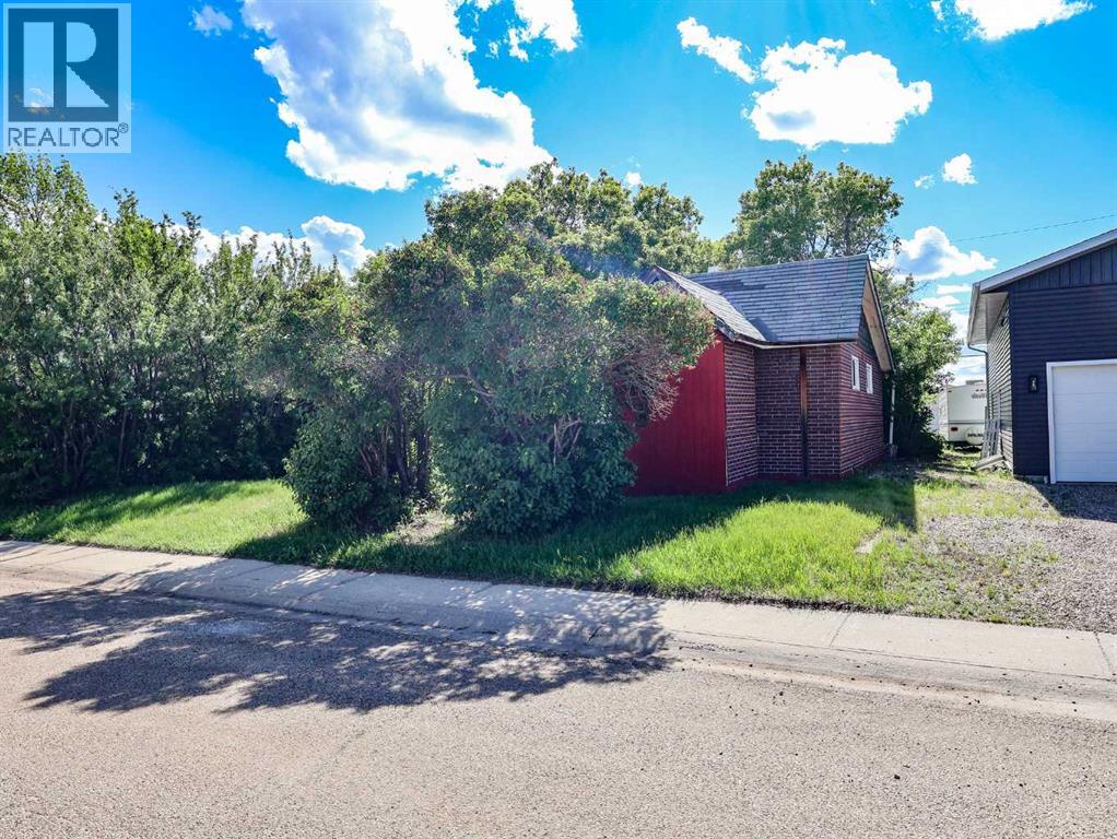 4712 54 Street — photo 23