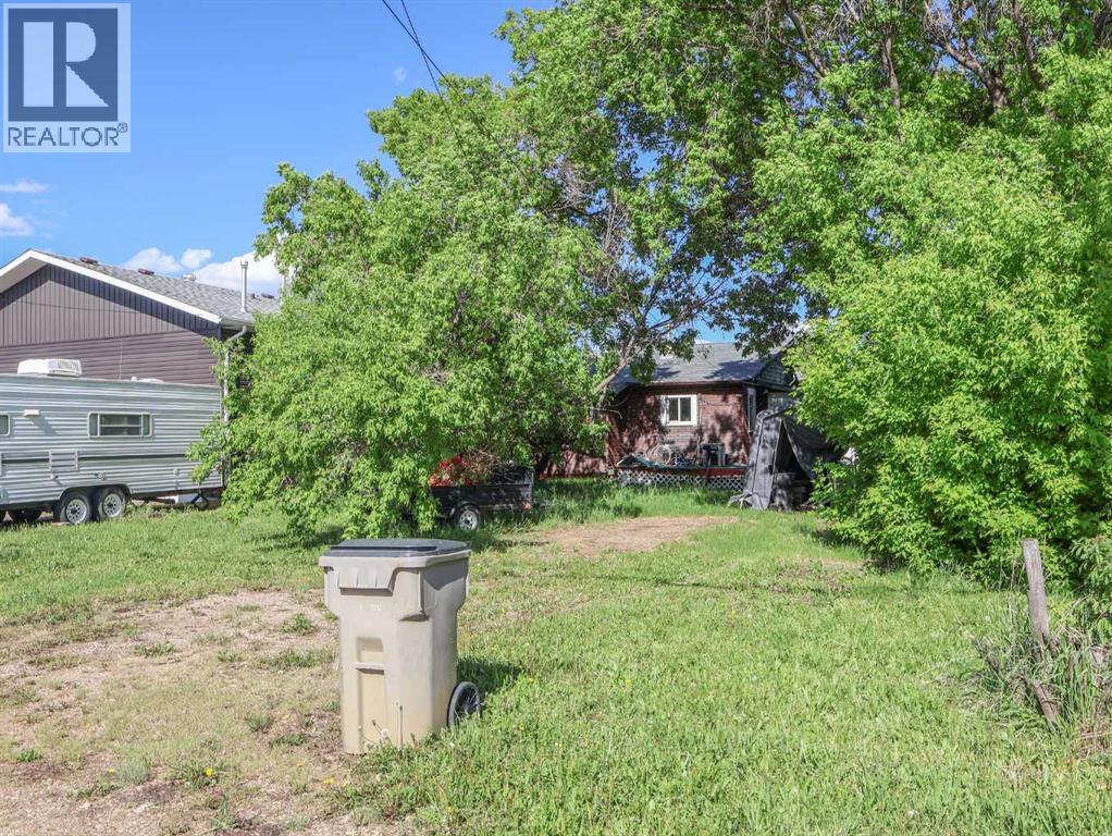 4712 54 Street — photo 25