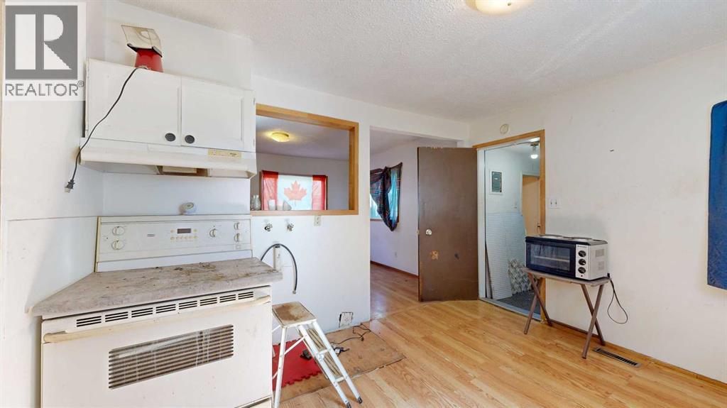 4712 54 Street - photo 5