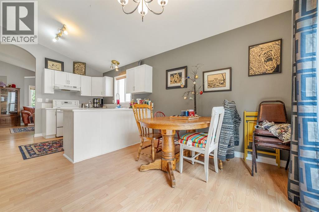 260 Red Crow Boulevard W — photo 11
