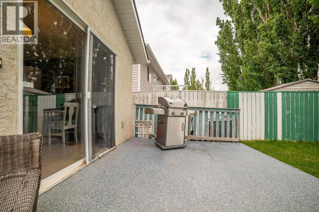 260 Red Crow Boulevard W — photo 34