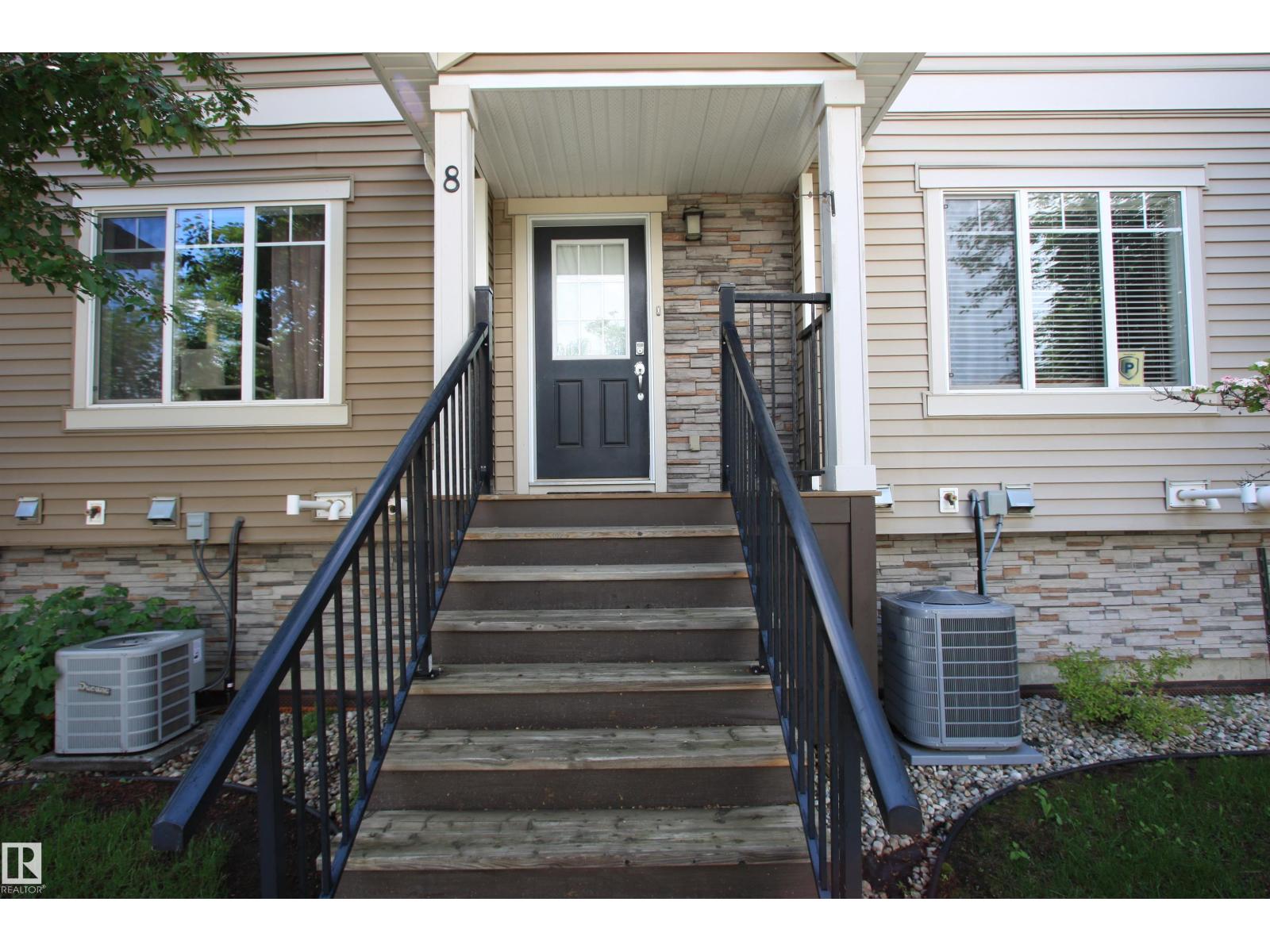 #8 13810 166 AV NW - photo 4