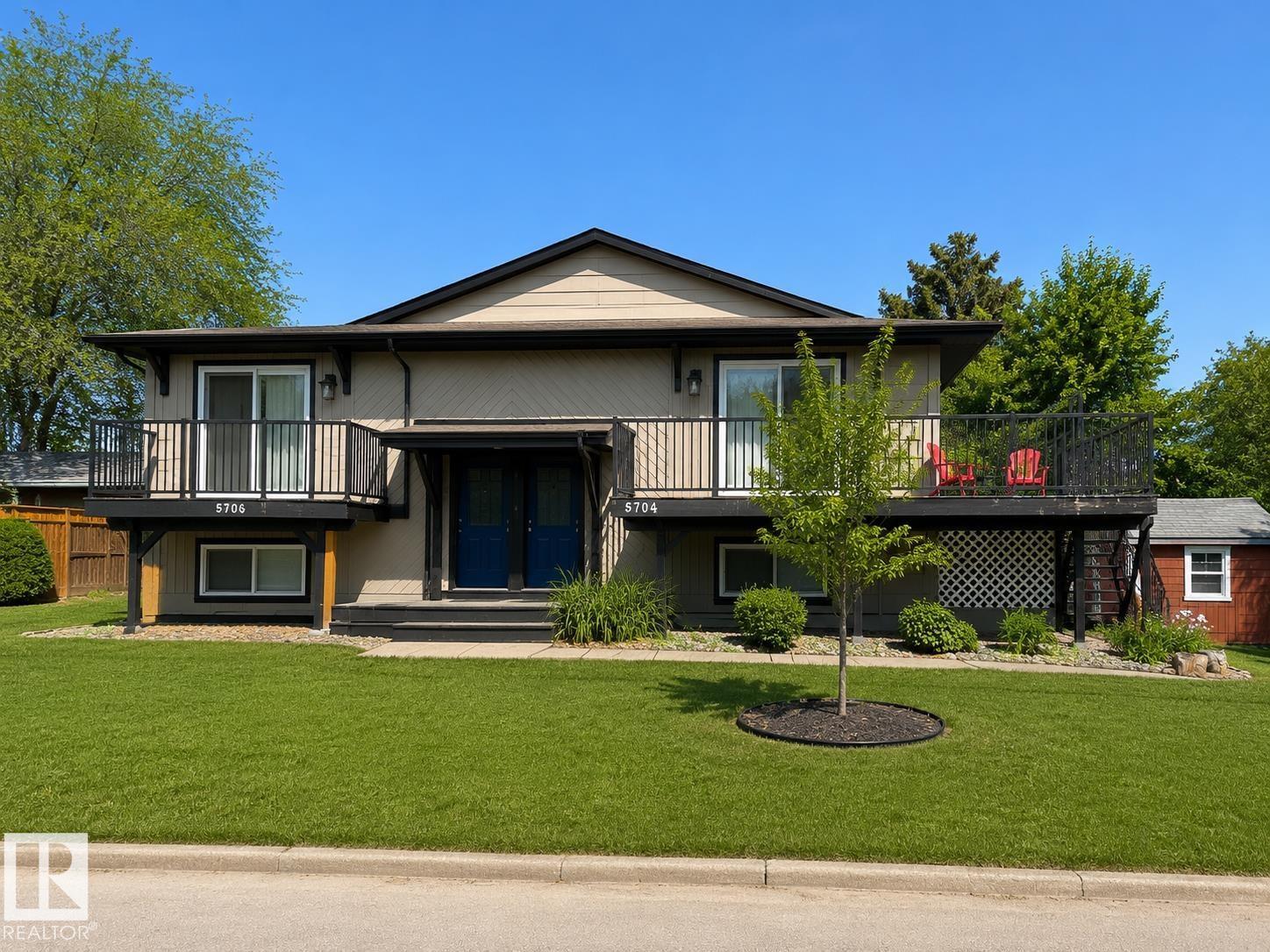 8704 102 AV NW - photo 2