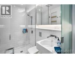 226 1610 Store St, Victoria, BC V8W0E3 Photo 10