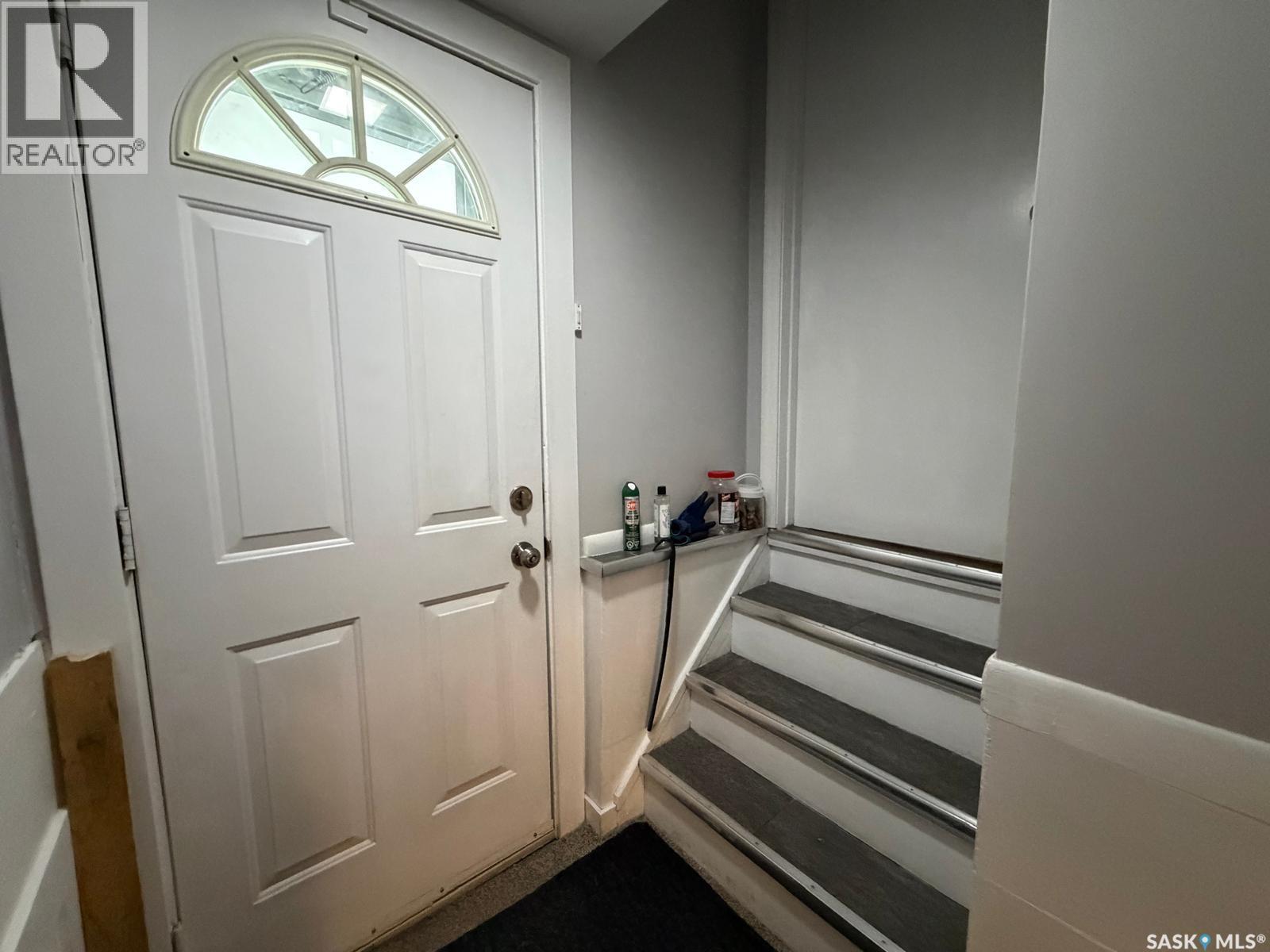 921 TAYLOR STREET E — photo 18