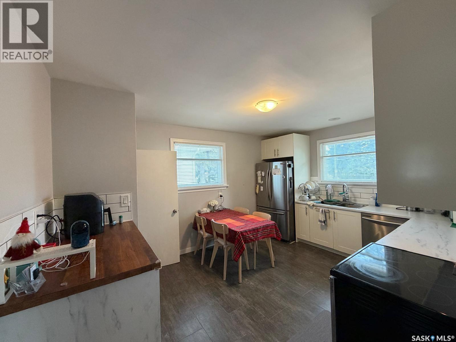 921 TAYLOR STREET E — photo 7