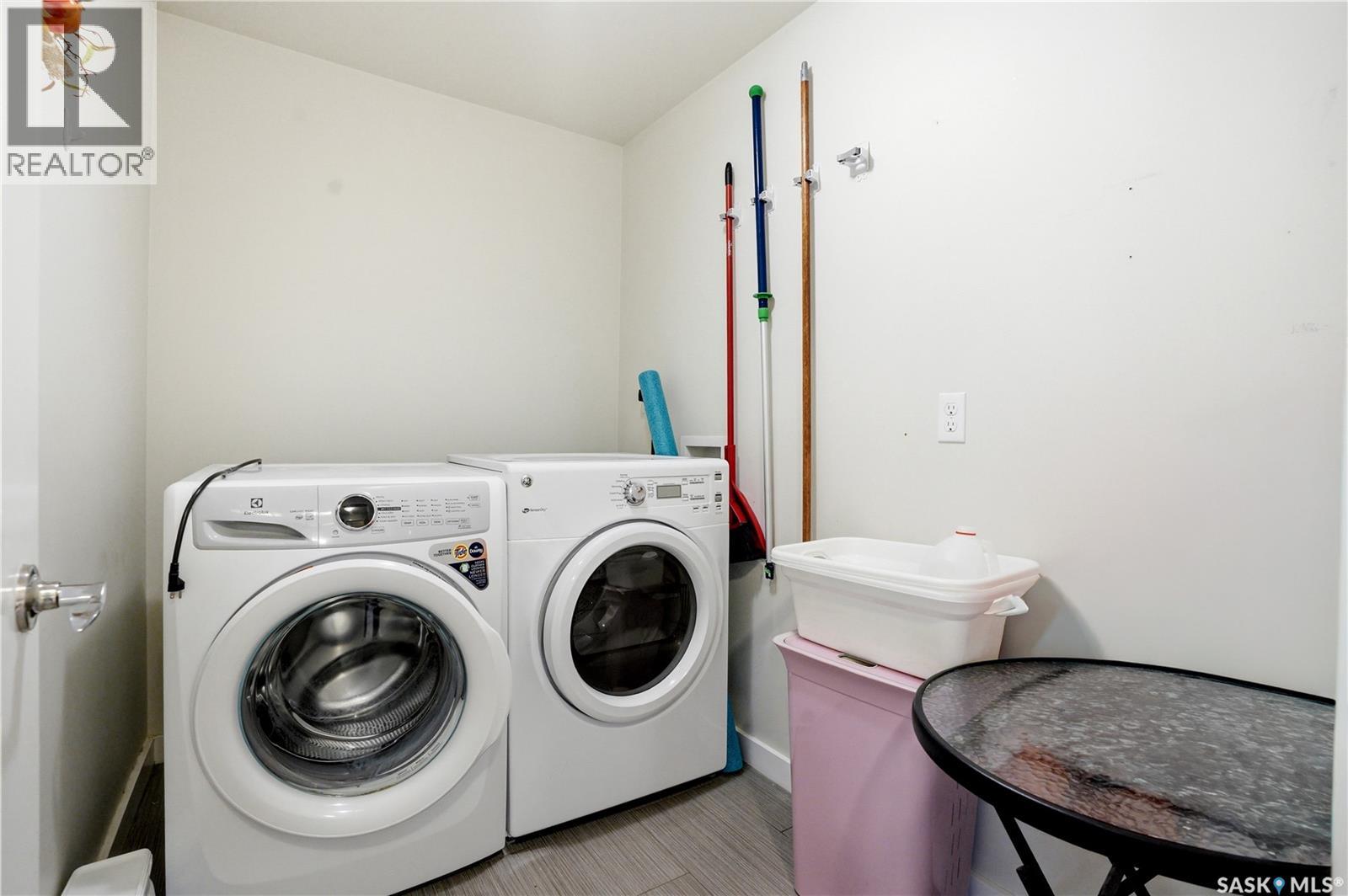 407 1015 Patrick CRESCENT — photo 20