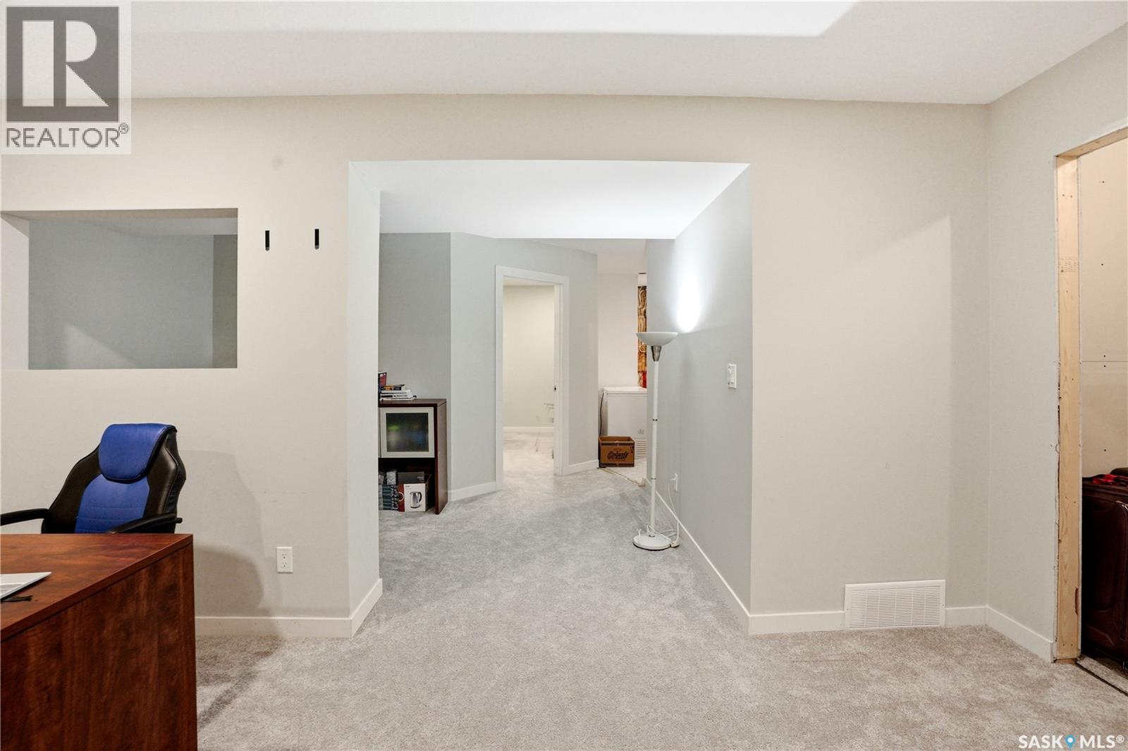 407 1015 Patrick CRESCENT — photo 29
